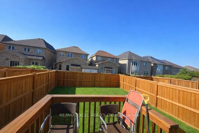 Photo 2 of 376 Caboto Trail, Markham, Village Green-South Unionville — HOMEH