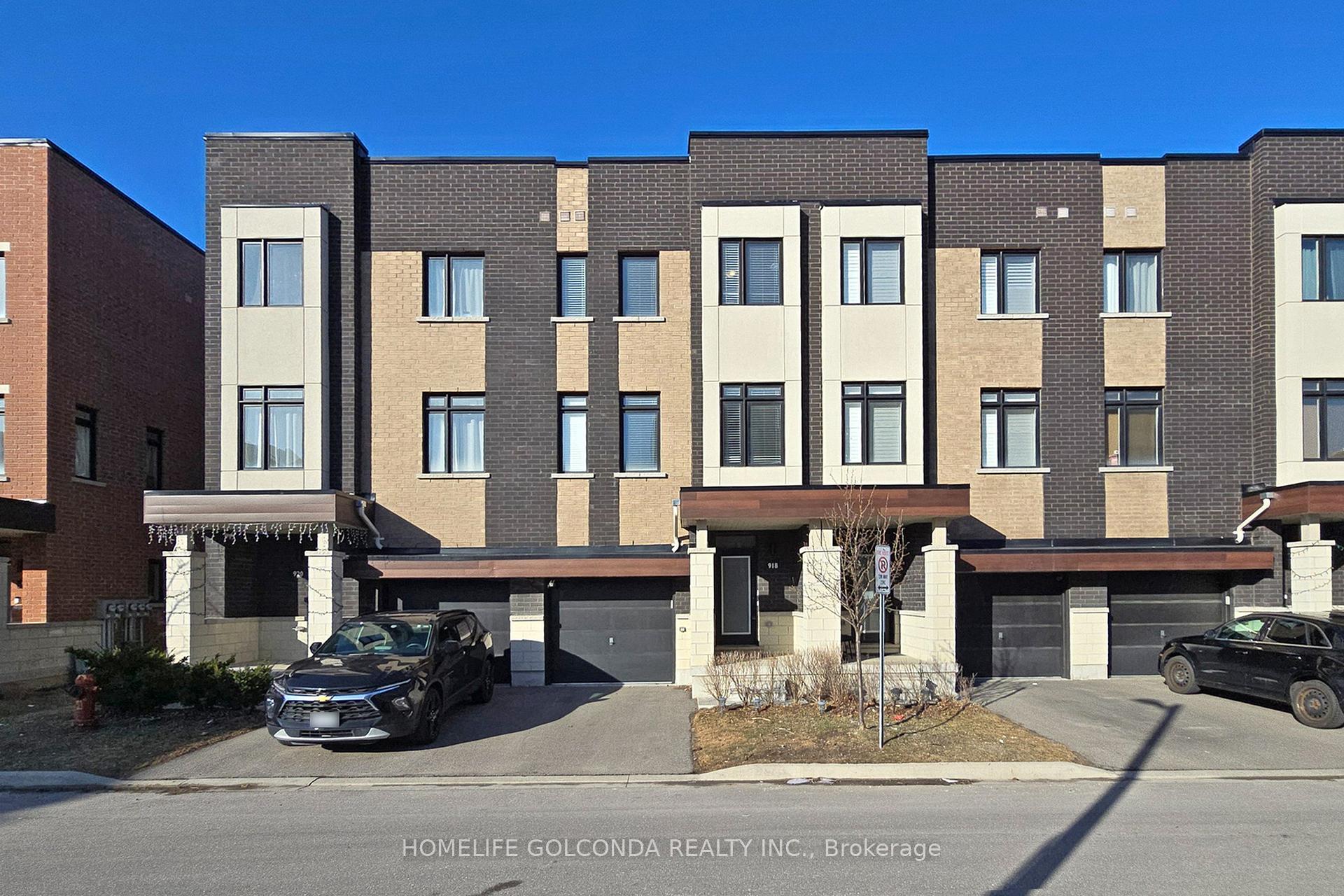 Photo 1 of 918 Kicking Horse Path, Oshawa, McLaughlin — HOMEH