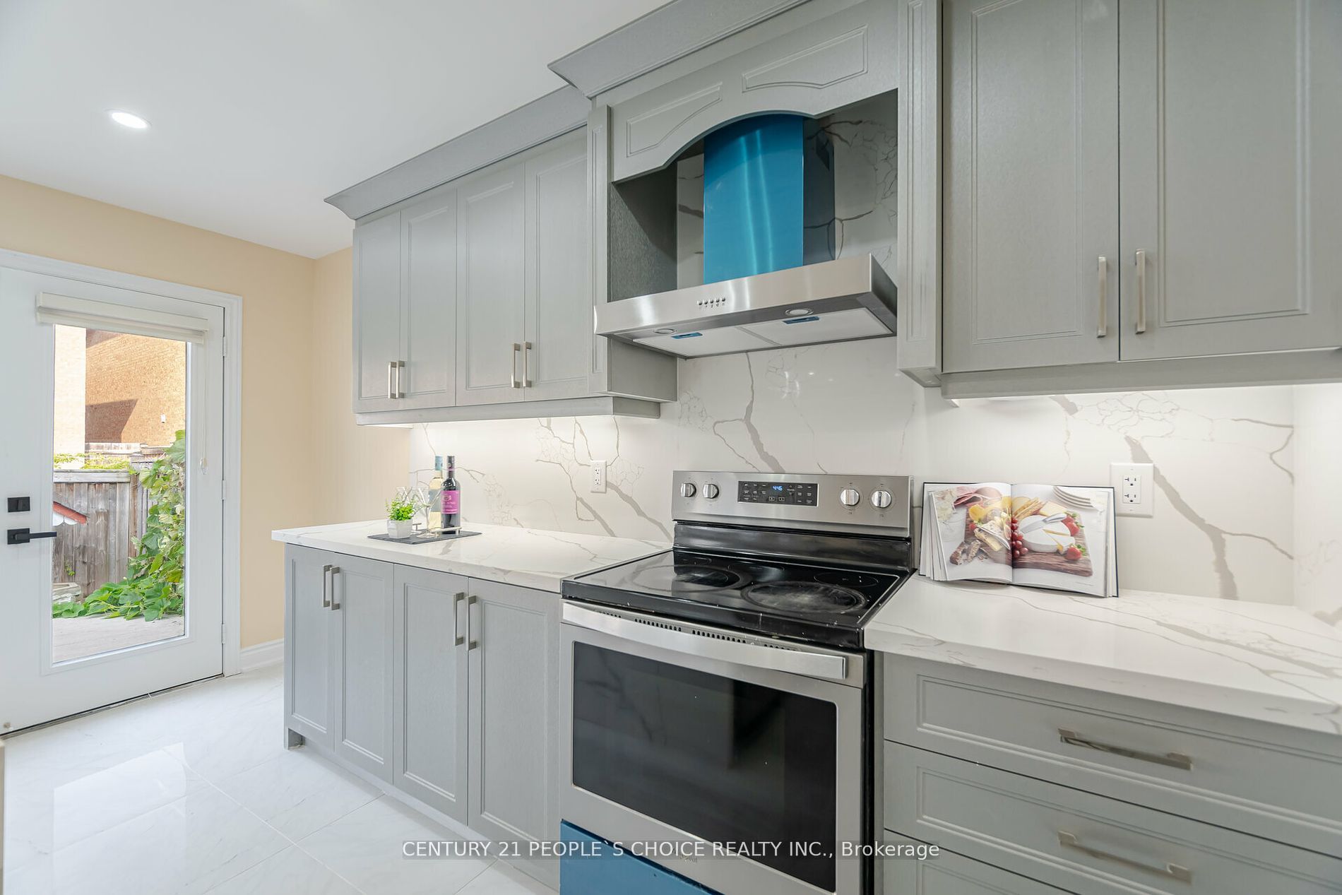 Photo 54 of 9717 Creditview Road, Brampton, Credit Valley — HOMEH