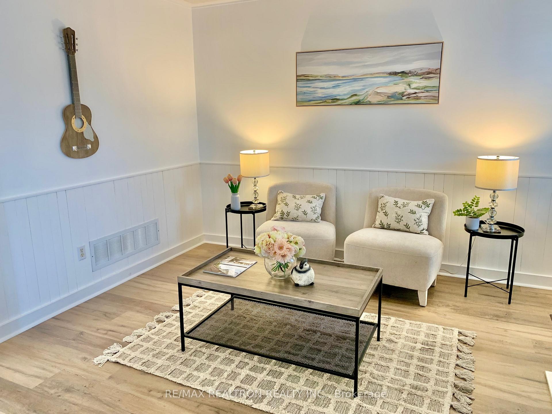 Photo 8 of 18 Harness Ridge Drive, Whitby, Williamsburg — HOMEH