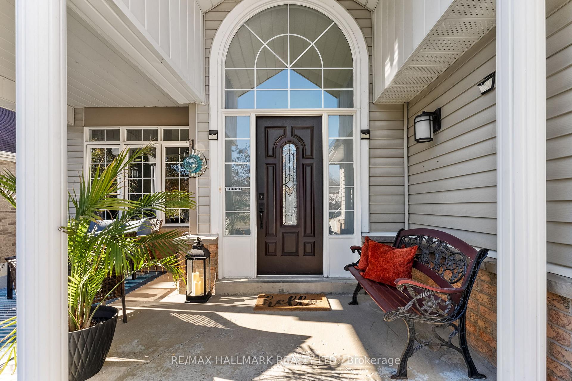 Photo 7 of 1096 Ridgemount Boulevard, Oshawa, Pinecrest — HOMEH
