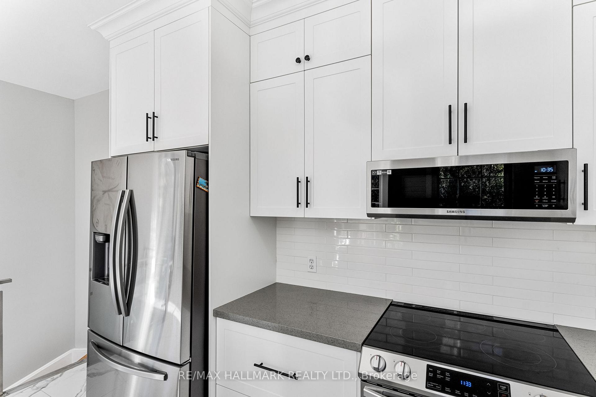 Photo 14 of 1096 Ridgemount Boulevard, Oshawa, Pinecrest — HOMEH