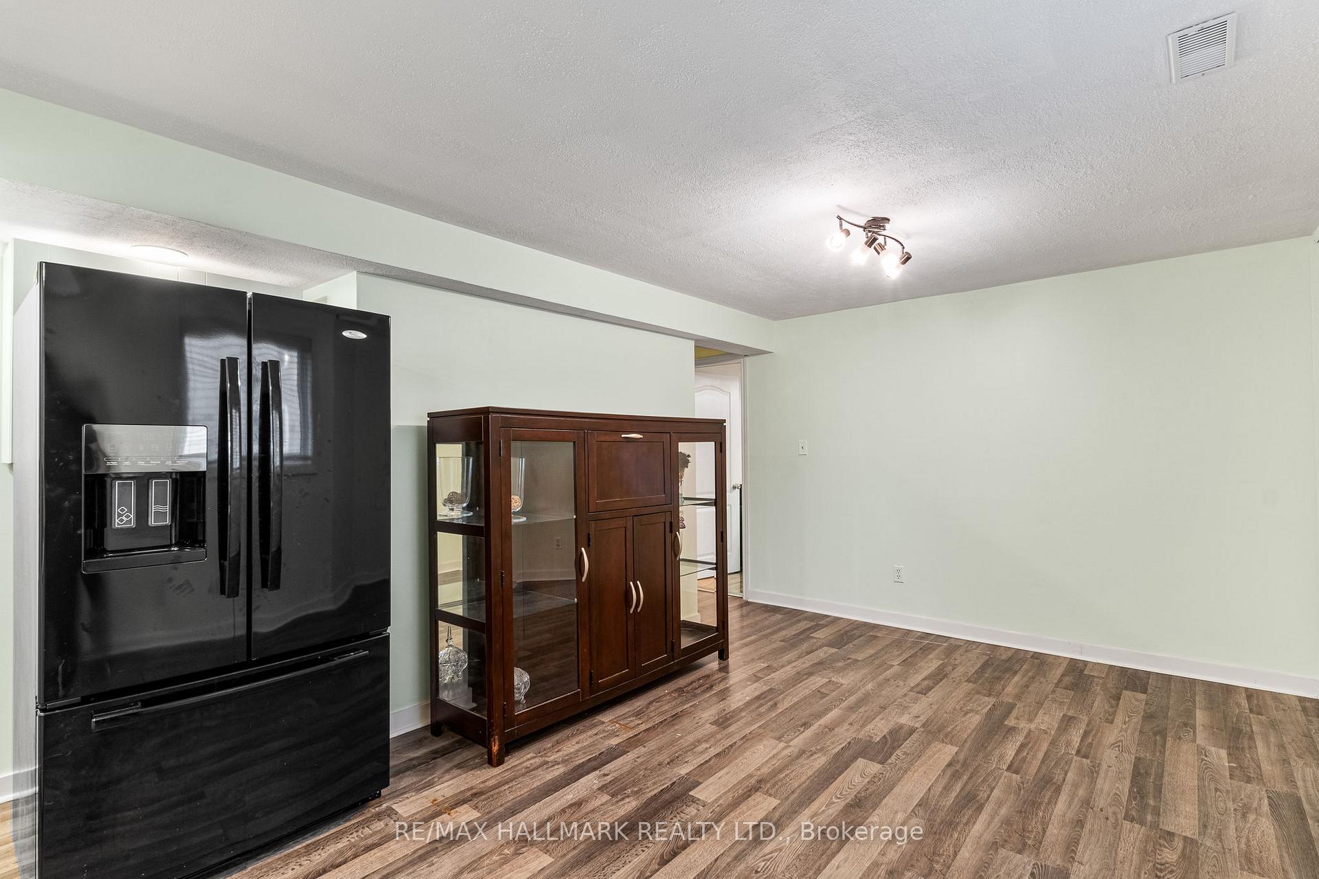 Photo 39 of 1096 Ridgemount Boulevard, Oshawa, Pinecrest — HOMEH