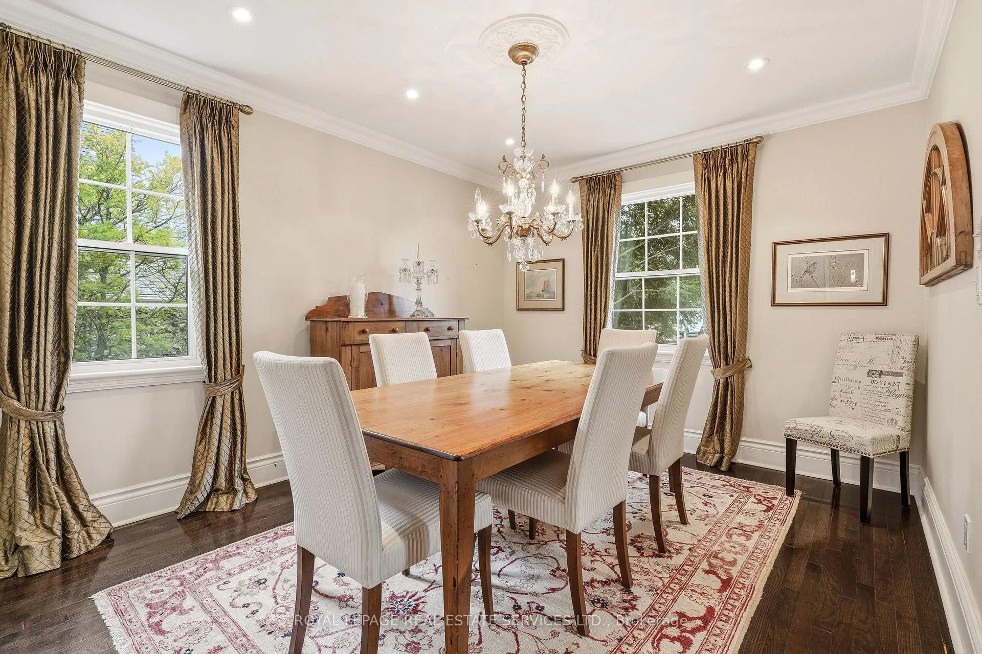 Photo 7 of 347 Douglas Avenue, Oakville, Old Oakville — HOMEH