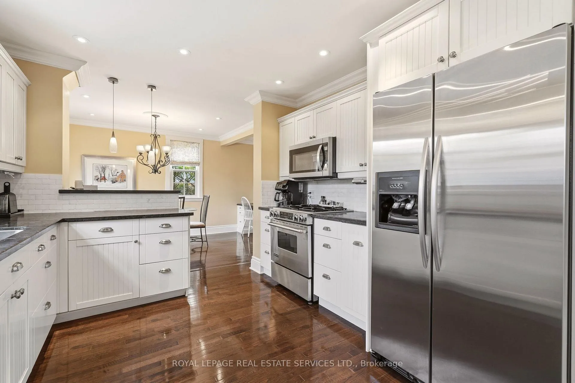 Photo 13 of 347 Douglas Avenue, Oakville, Old Oakville — HOMEH