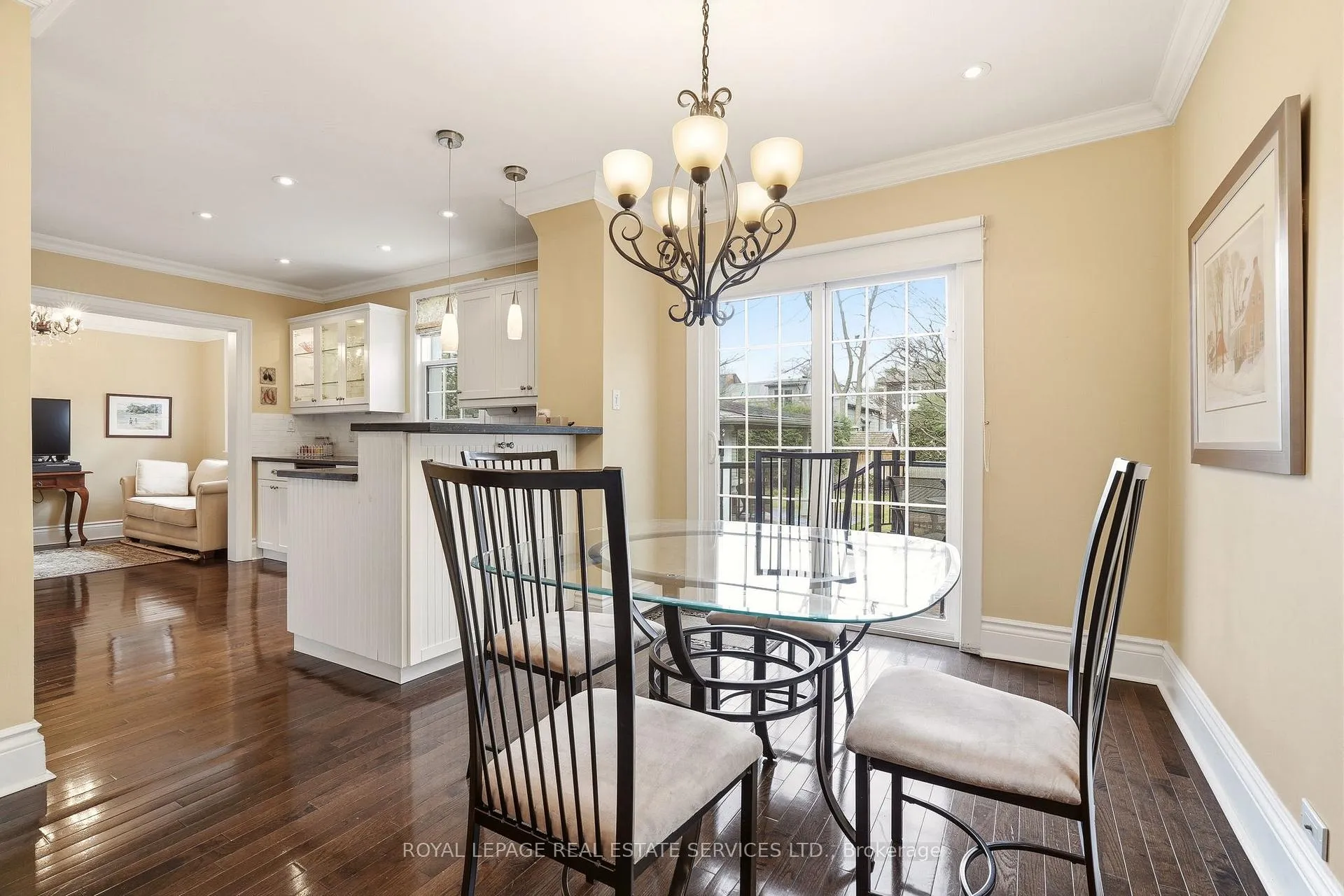 Photo 17 of 347 Douglas Avenue, Oakville, Old Oakville — HOMEH