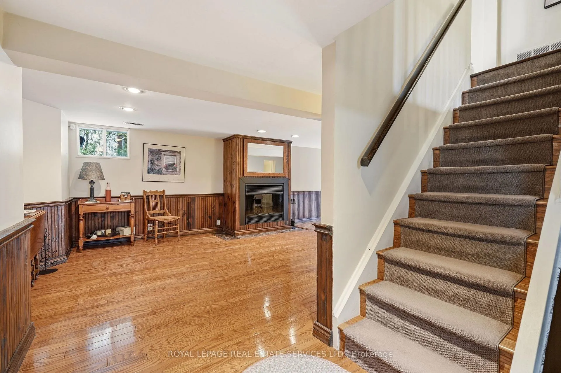 Photo 34 of 347 Douglas Avenue, Oakville, Old Oakville — HOMEH