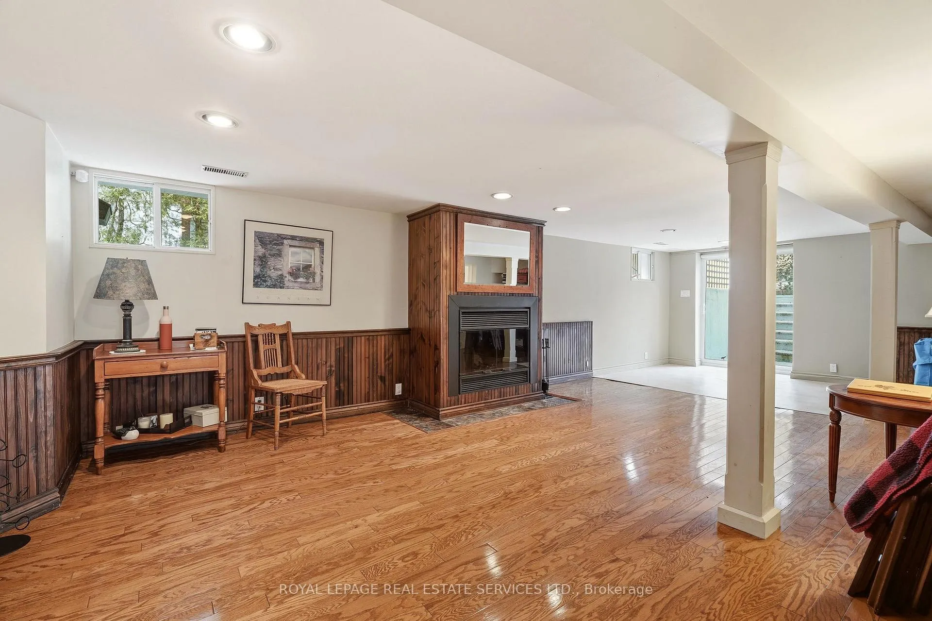Photo 35 of 347 Douglas Avenue, Oakville, Old Oakville — HOMEH