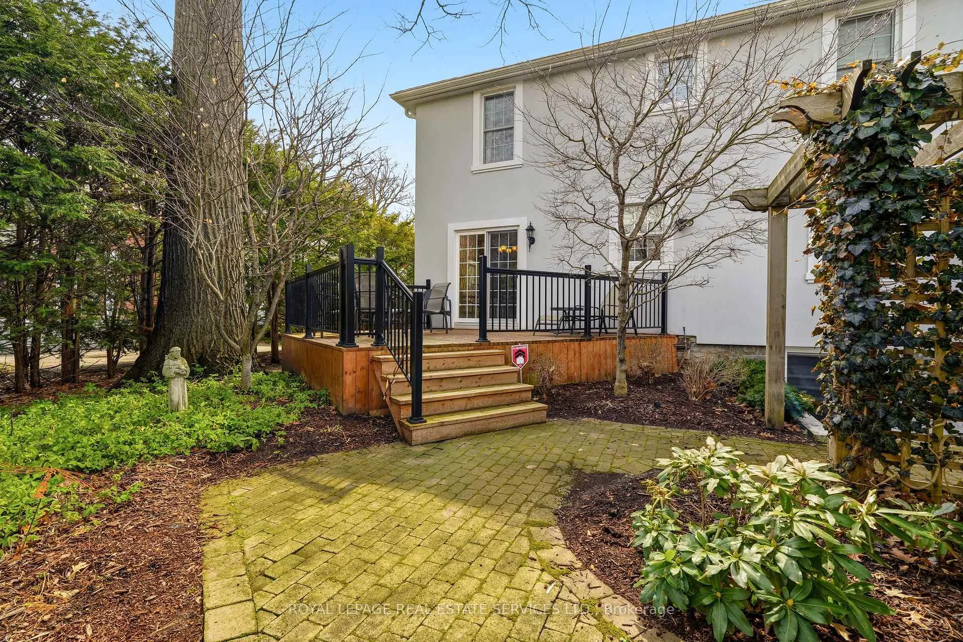 Photo 41 of 347 Douglas Avenue, Oakville, Old Oakville — HOMEH