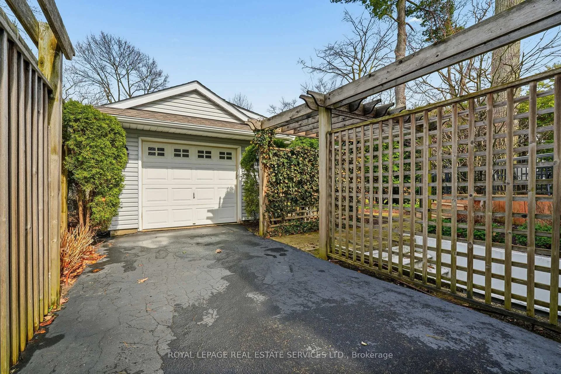 Photo 50 of 347 Douglas Avenue, Oakville, Old Oakville — HOMEH