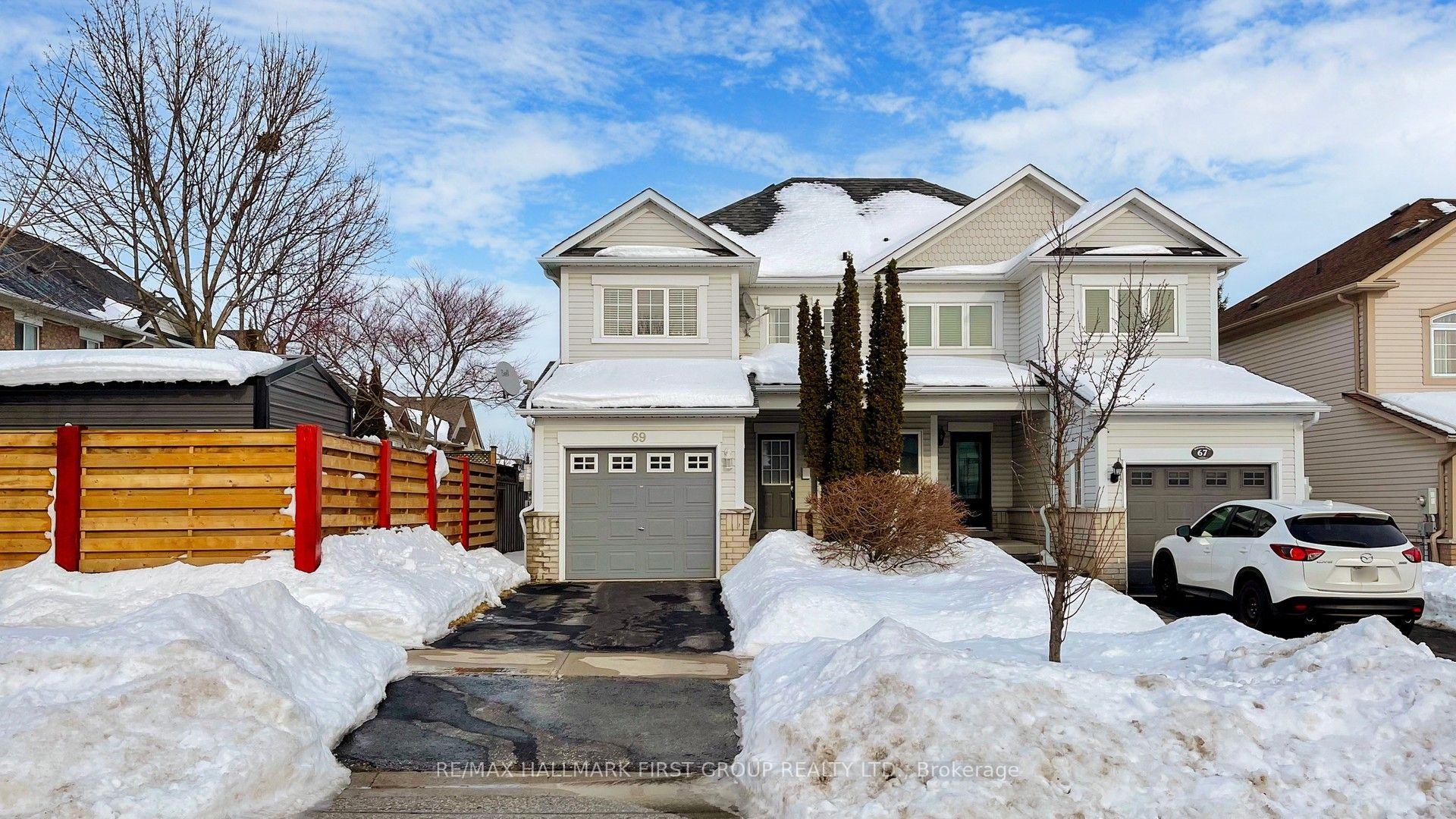 Photo 3 of 69 Palomino Place, Whitby, Pringle Creek — HOMEH
