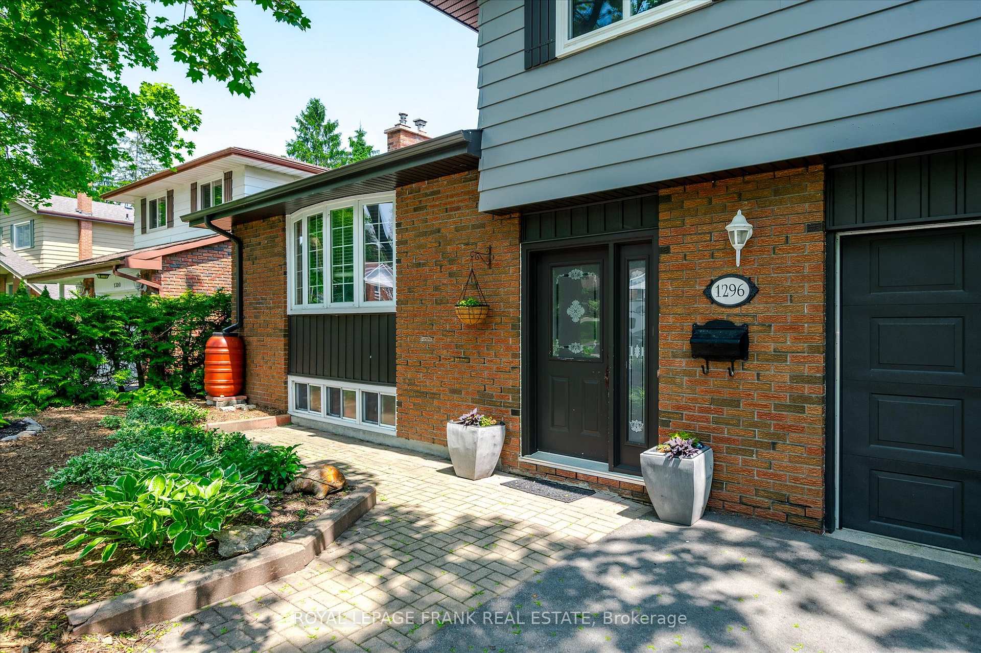 Photo 2 of 1296 Cartier Boulevard, Peterborough, Northcrest Ward 5 — HOMEH