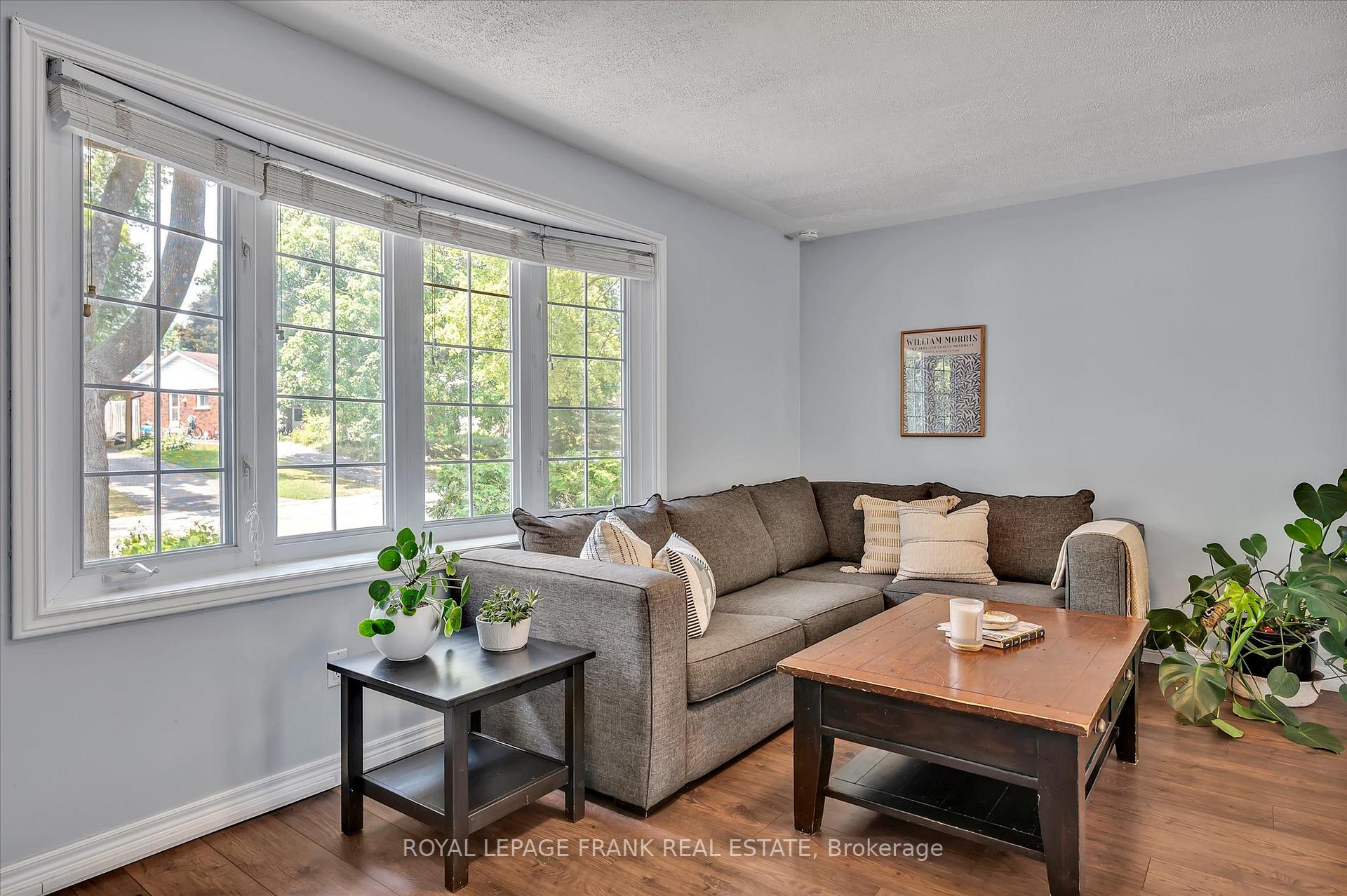 Photo 4 of 1296 Cartier Boulevard, Peterborough, Northcrest Ward 5 — HOMEH