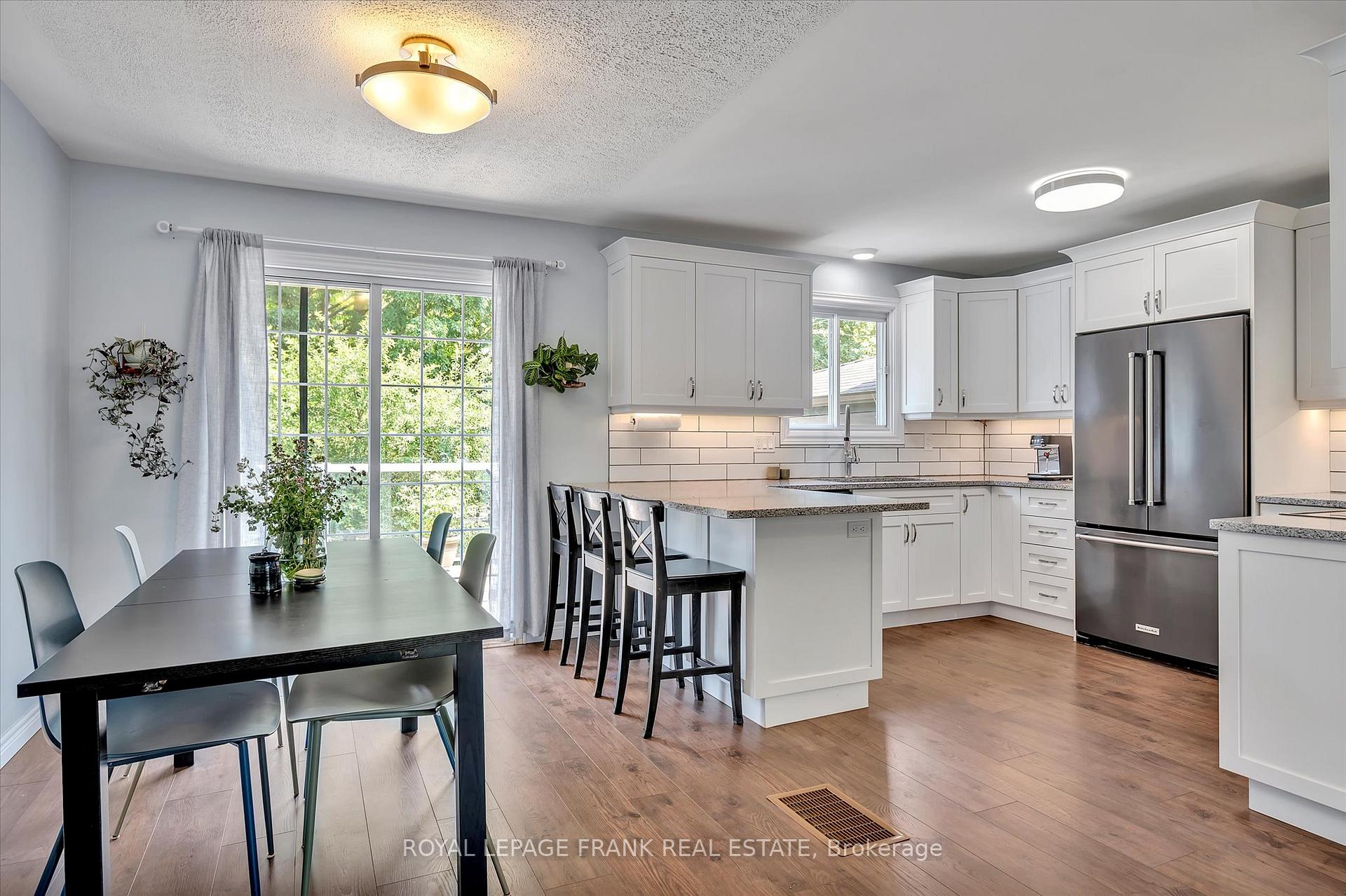 Photo 9 of 1296 Cartier Boulevard, Peterborough, Northcrest Ward 5 — HOMEH