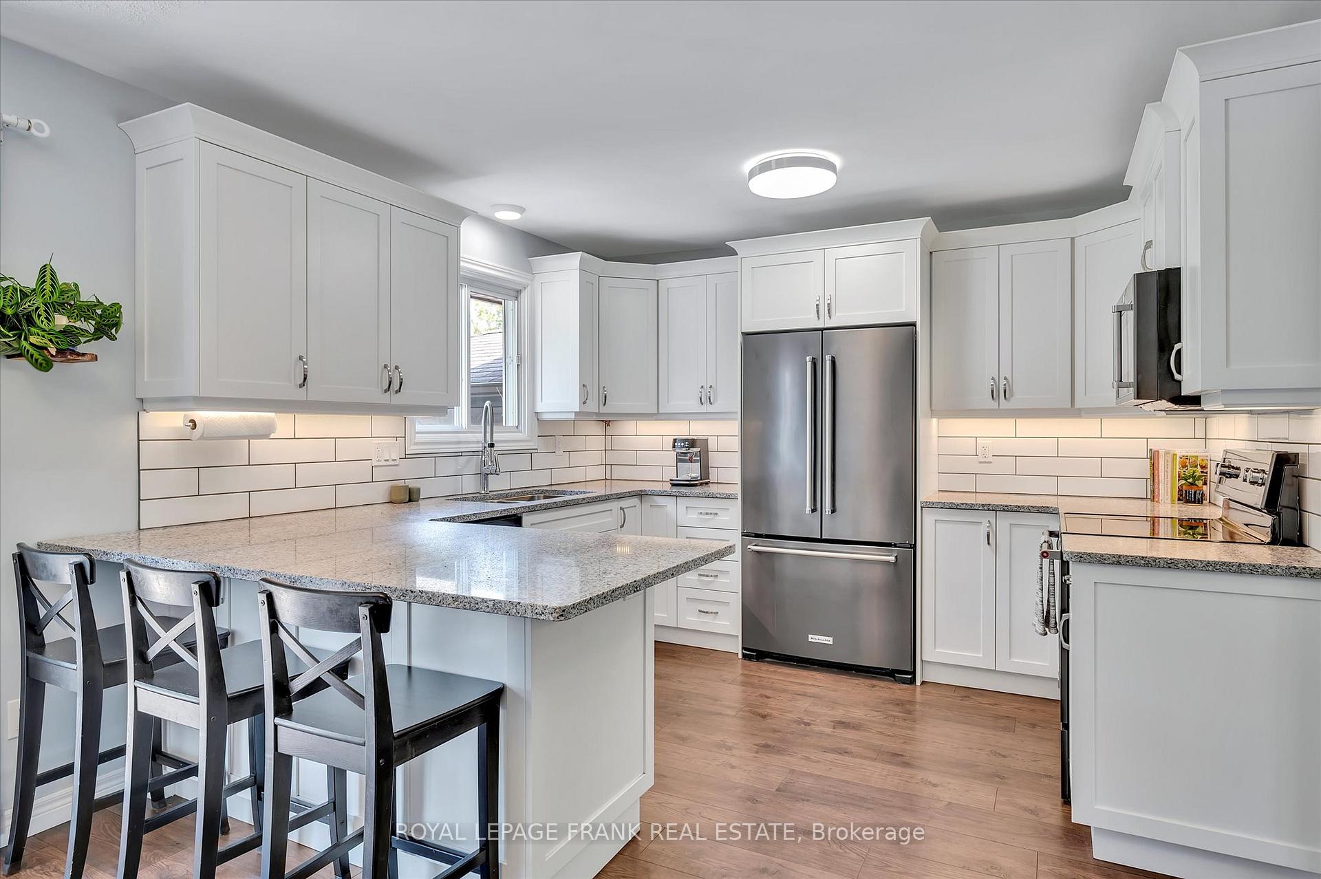 Photo 10 of 1296 Cartier Boulevard, Peterborough, Northcrest Ward 5 — HOMEH
