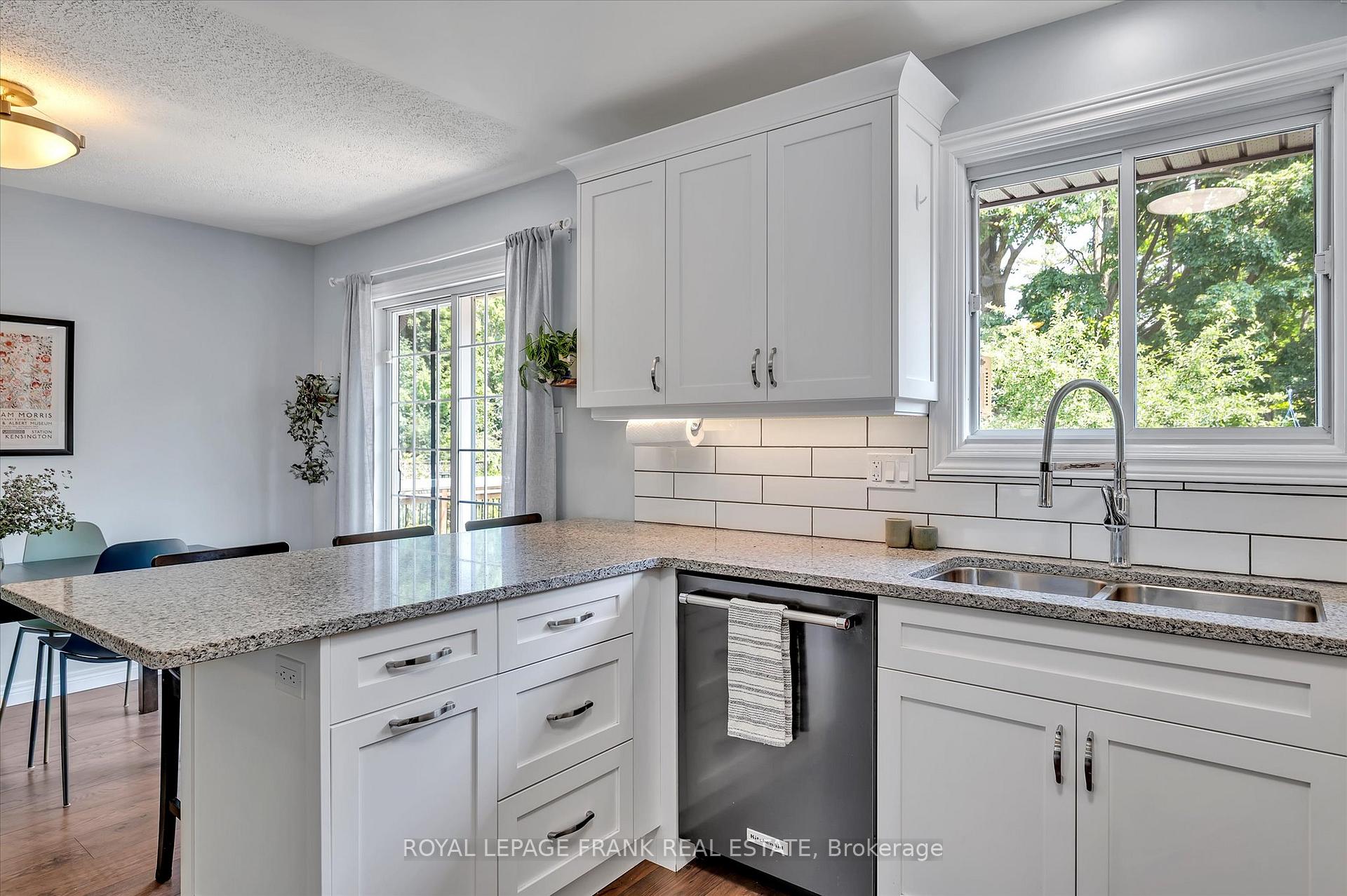 Photo 12 of 1296 Cartier Boulevard, Peterborough, Northcrest Ward 5 — HOMEH