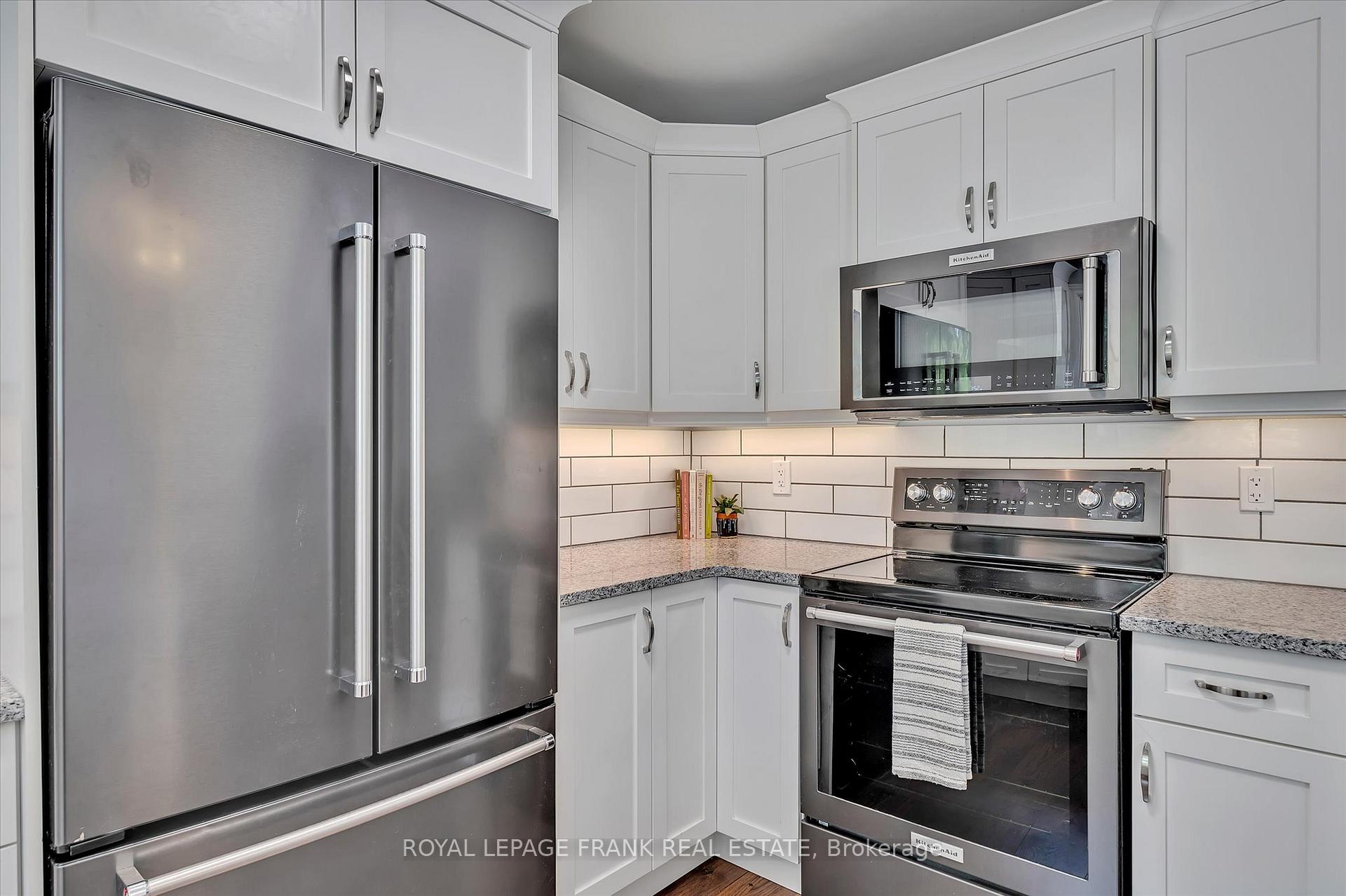 Photo 15 of 1296 Cartier Boulevard, Peterborough, Northcrest Ward 5 — HOMEH