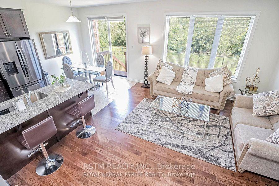 Photo 3 of 100 Barkerville Drive, Whitby, Rural Whitby — HOMEH