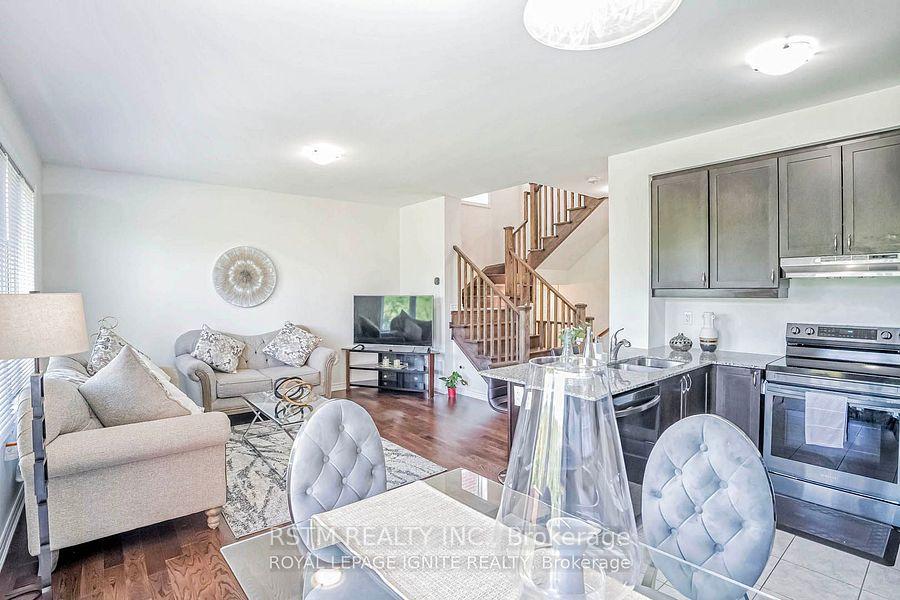 Photo 5 of 100 Barkerville Drive, Whitby, Rural Whitby — HOMEH