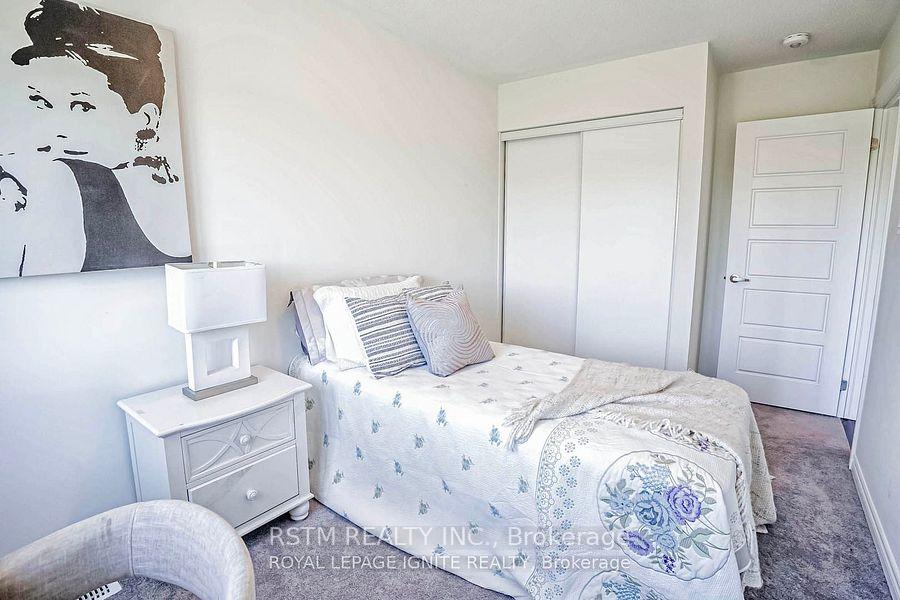 Photo 12 of 100 Barkerville Drive, Whitby, Rural Whitby — HOMEH