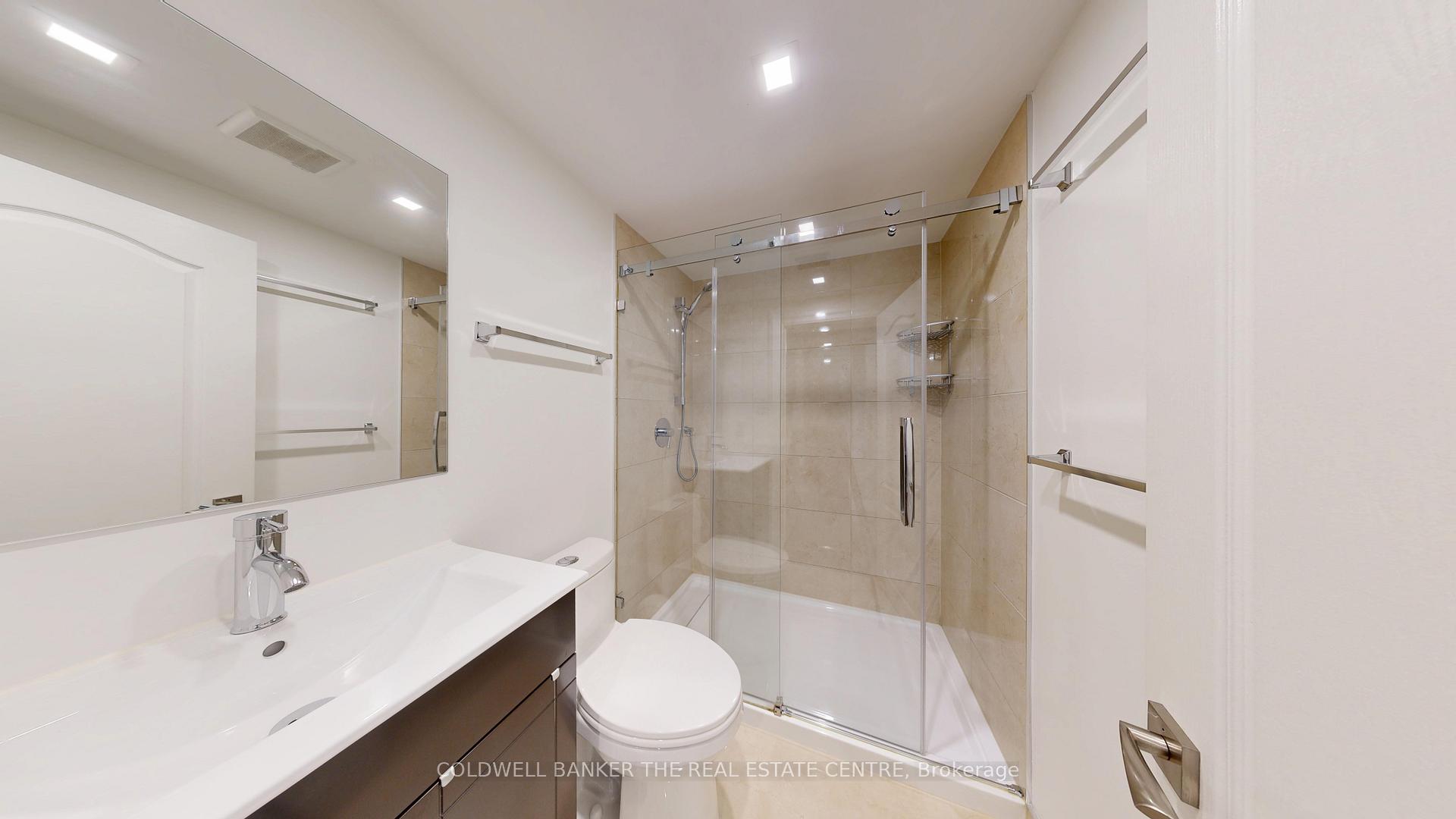 Photo 26 of 40 Whitefaulds Road, Vaughan, Maple — HOMEH
