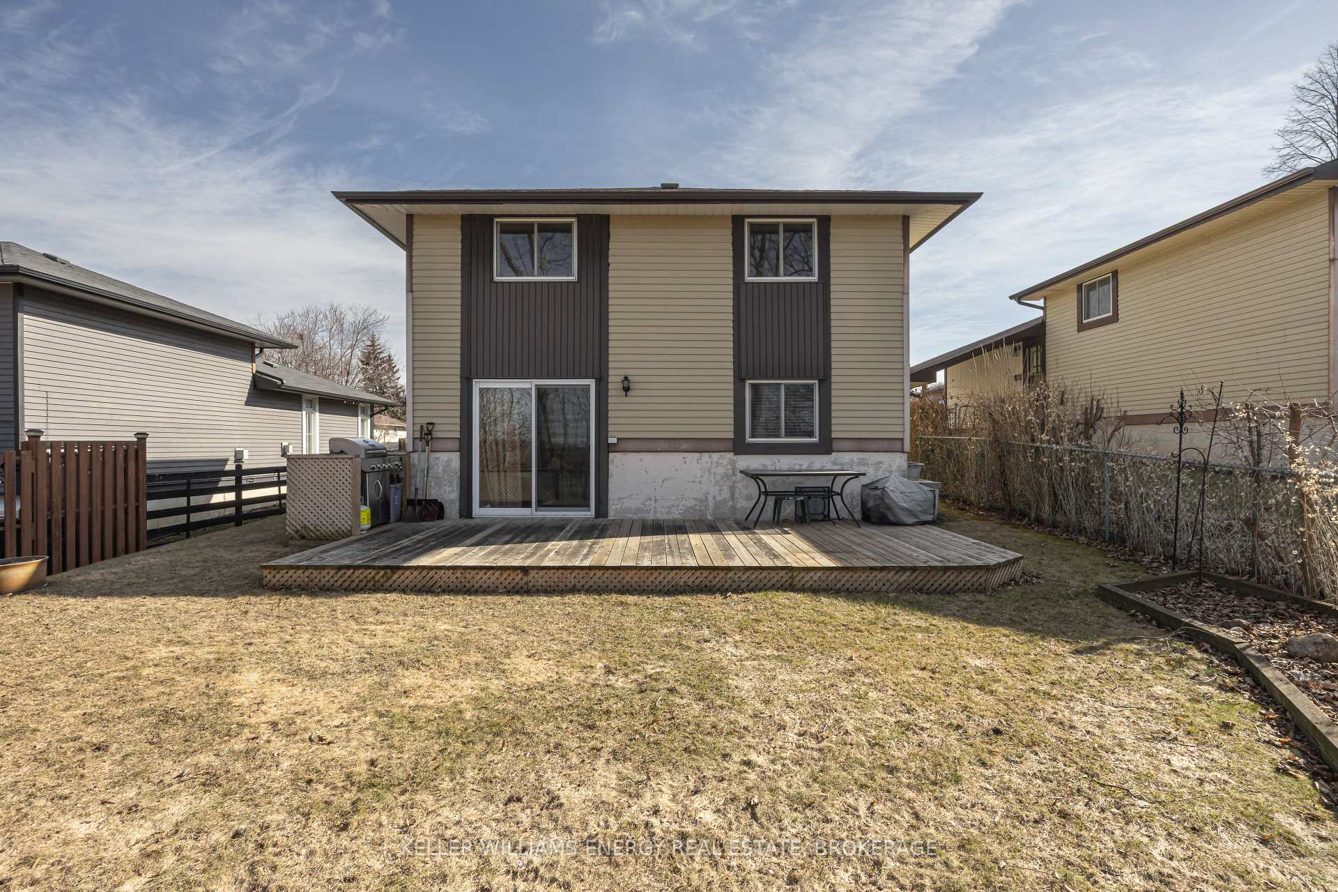 Photo 22 of 528 Annandale Street, Oshawa, Donevan — HOMEH