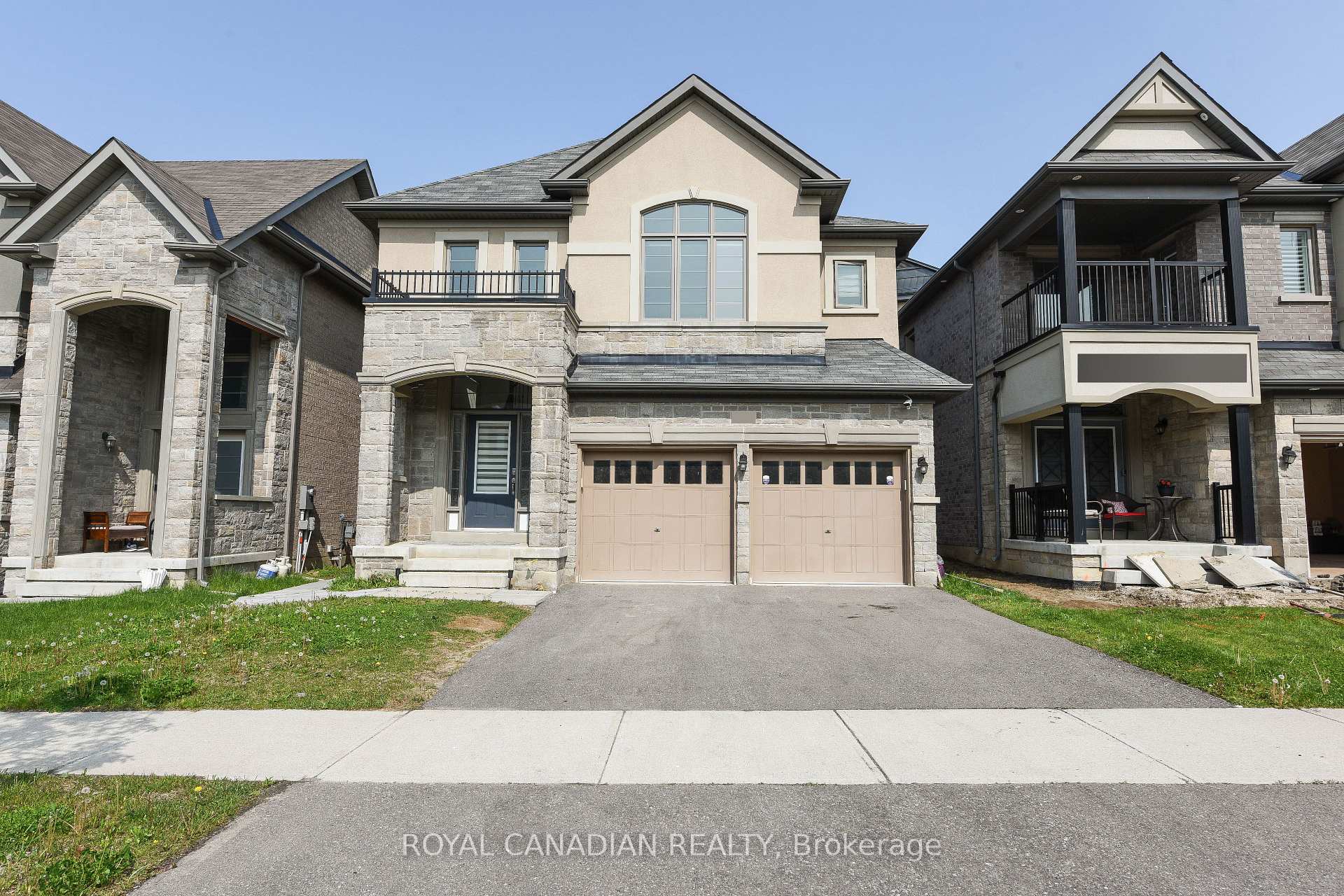 Photo 1 of Unit Upper, 8 Prairie Creek Crescent, Brampton, Bram West — HOMEH