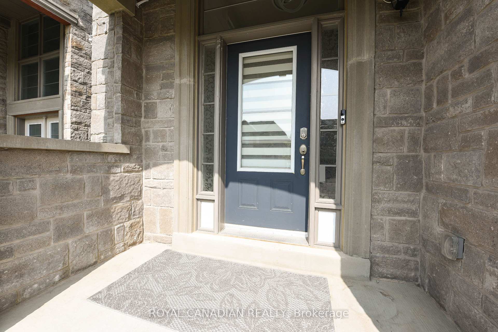 Photo 8 of Unit Upper, 8 Prairie Creek Crescent, Brampton, Bram West — HOMEH