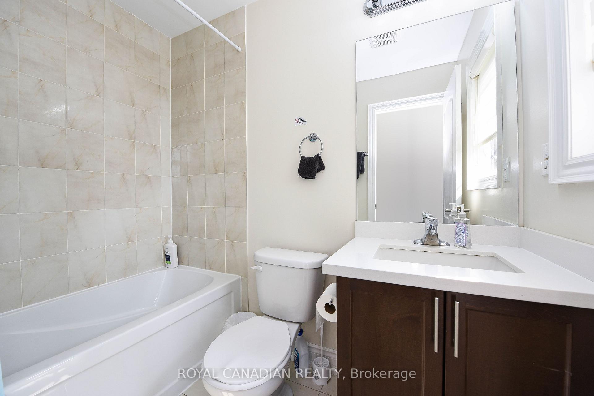 Photo 22 of Unit Upper, 8 Prairie Creek Crescent, Brampton, Bram West — HOMEH