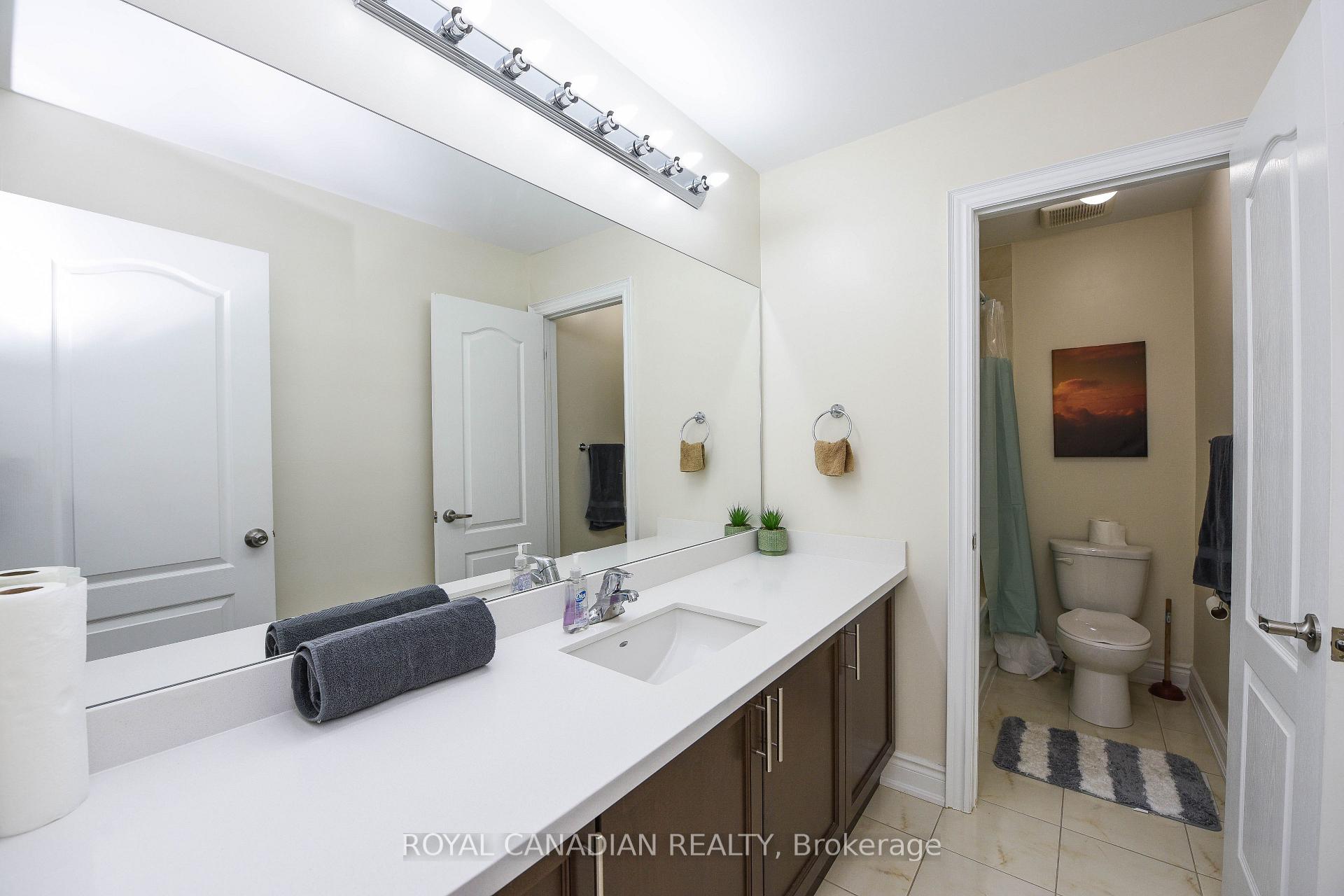 Photo 25 of Unit Upper, 8 Prairie Creek Crescent, Brampton, Bram West — HOMEH
