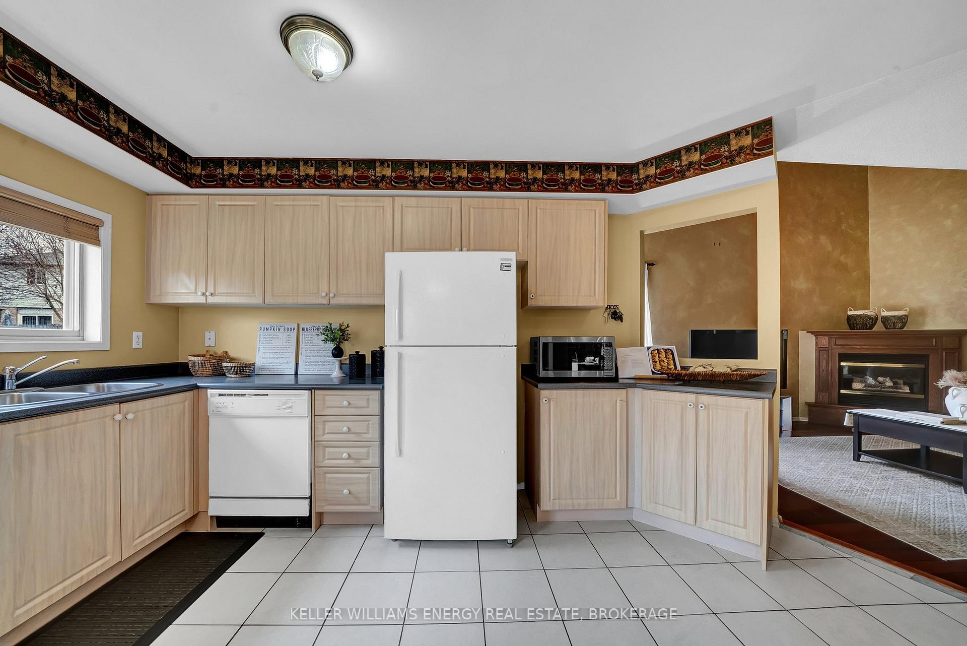 Photo 16 of 447 Ormond Drive, Oshawa, Samac — HOMEH