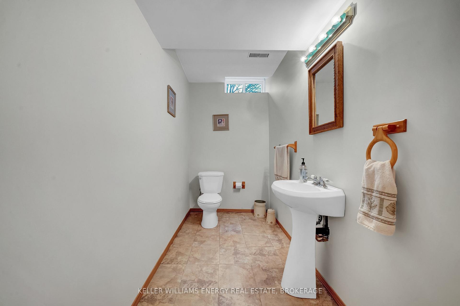 Photo 37 of 447 Ormond Drive, Oshawa, Samac — HOMEH