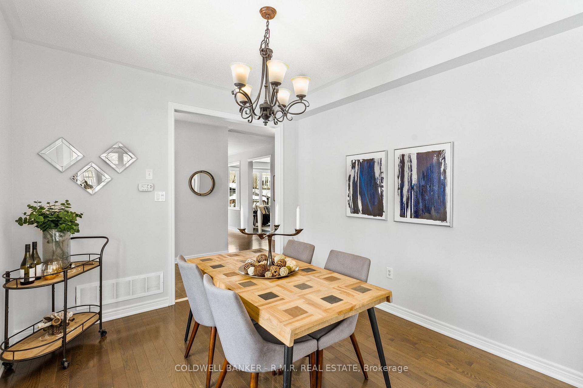 Photo 11 of 34 Eastgate Circle, Whitby, Brooklin — HOMEH