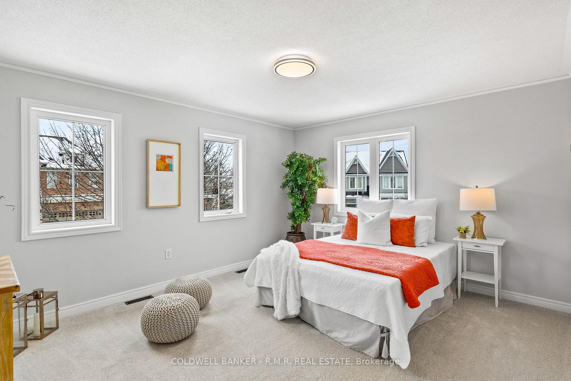 Photo 20 of 34 Eastgate Circle, Whitby, Brooklin — HOMEH
