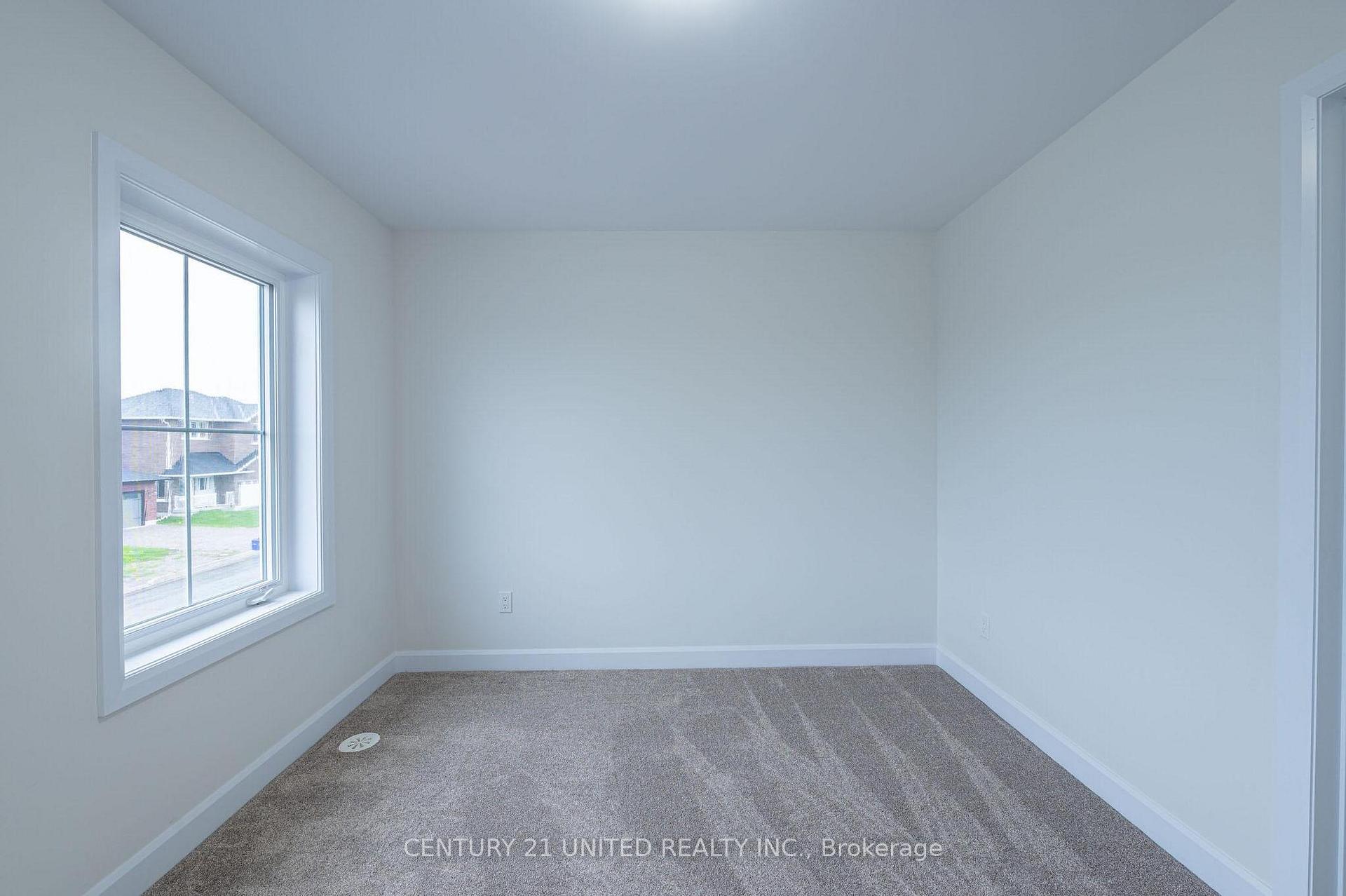 Photo 14 of 311 Mullighan Gardens, Peterborough, Monaghan Ward 2 — HOMEH