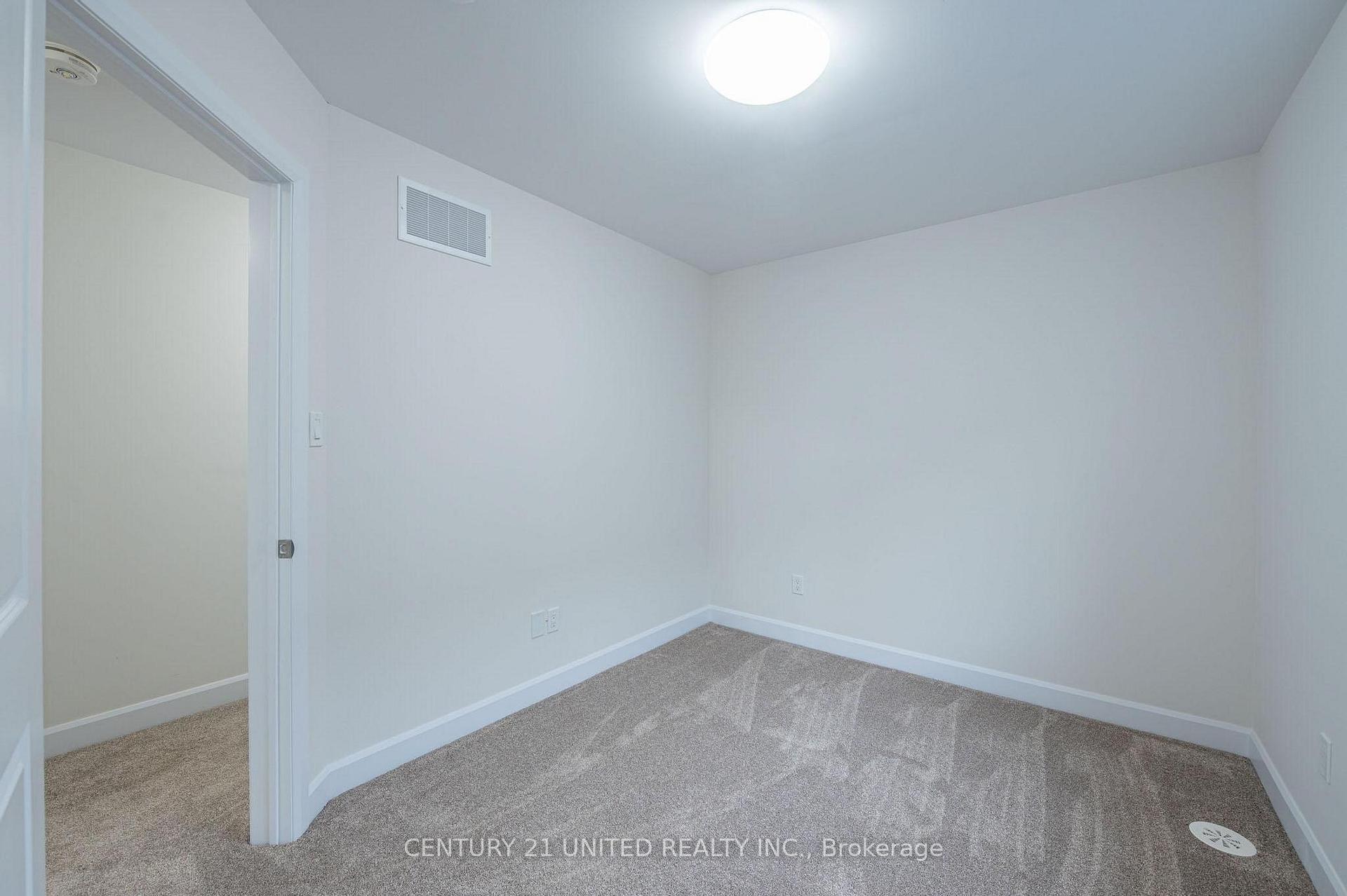 Photo 25 of 311 Mullighan Gardens, Peterborough, Monaghan Ward 2 — HOMEH