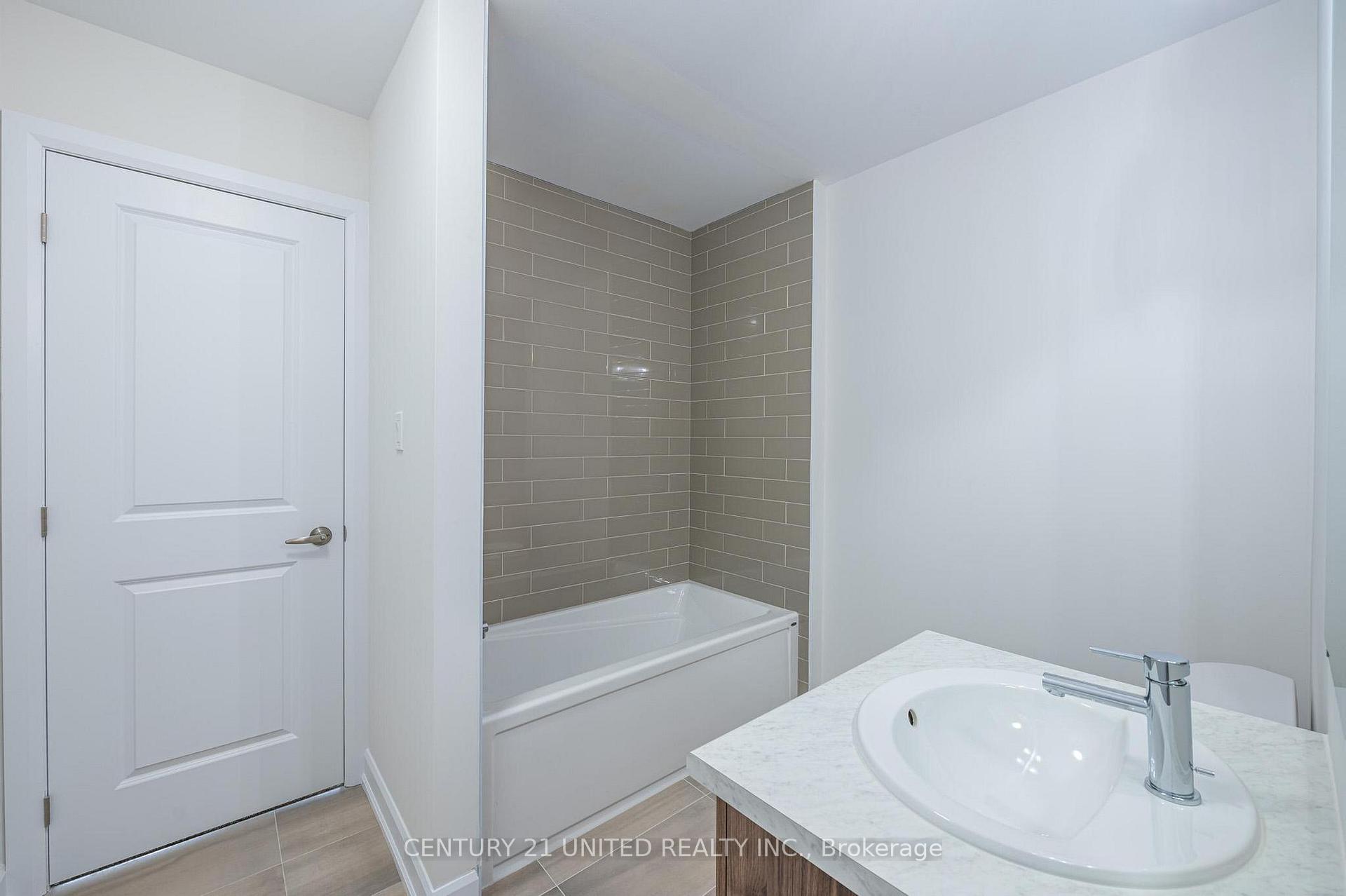 Photo 33 of 311 Mullighan Gardens, Peterborough, Monaghan Ward 2 — HOMEH