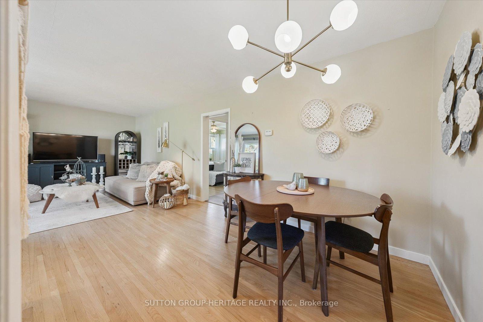 Photo 7 of 619 Towerhill Road, Peterborough, Northcrest Ward 5 — HOMEH