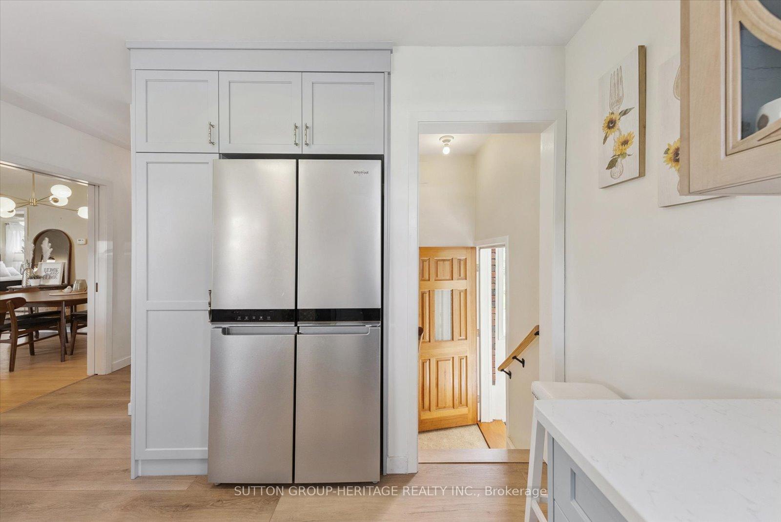 Photo 17 of 619 Towerhill Road, Peterborough, Northcrest Ward 5 — HOMEH
