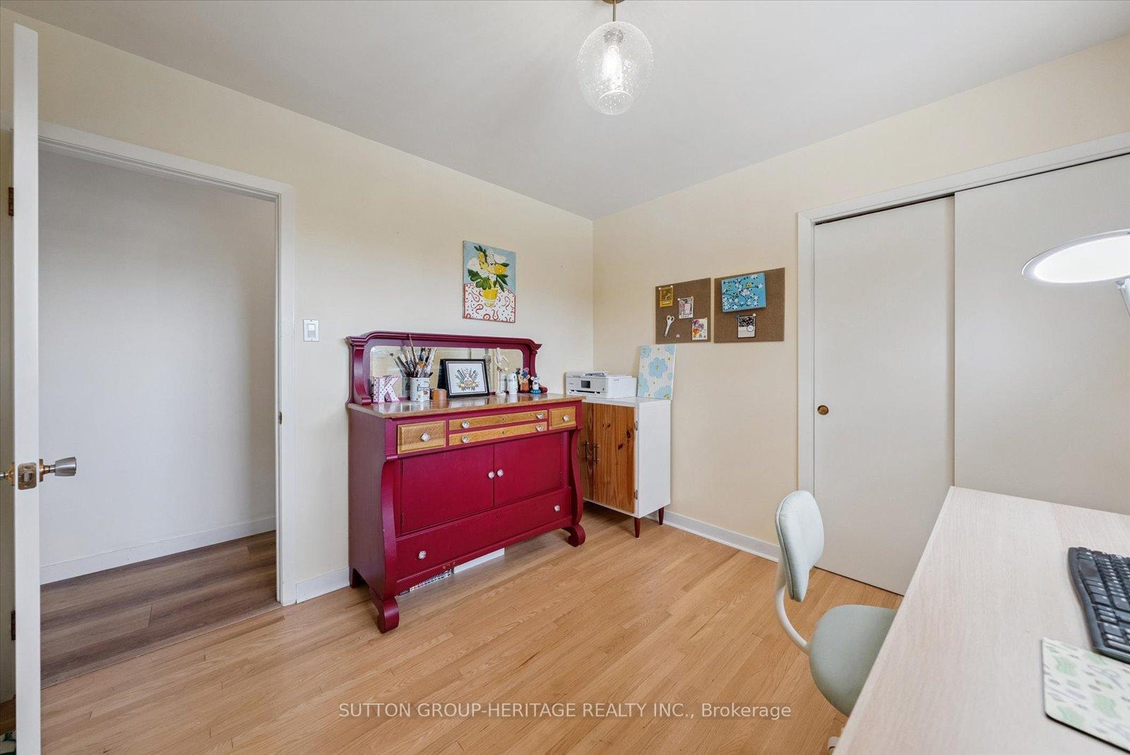 Photo 24 of 619 Towerhill Road, Peterborough, Northcrest Ward 5 — HOMEH