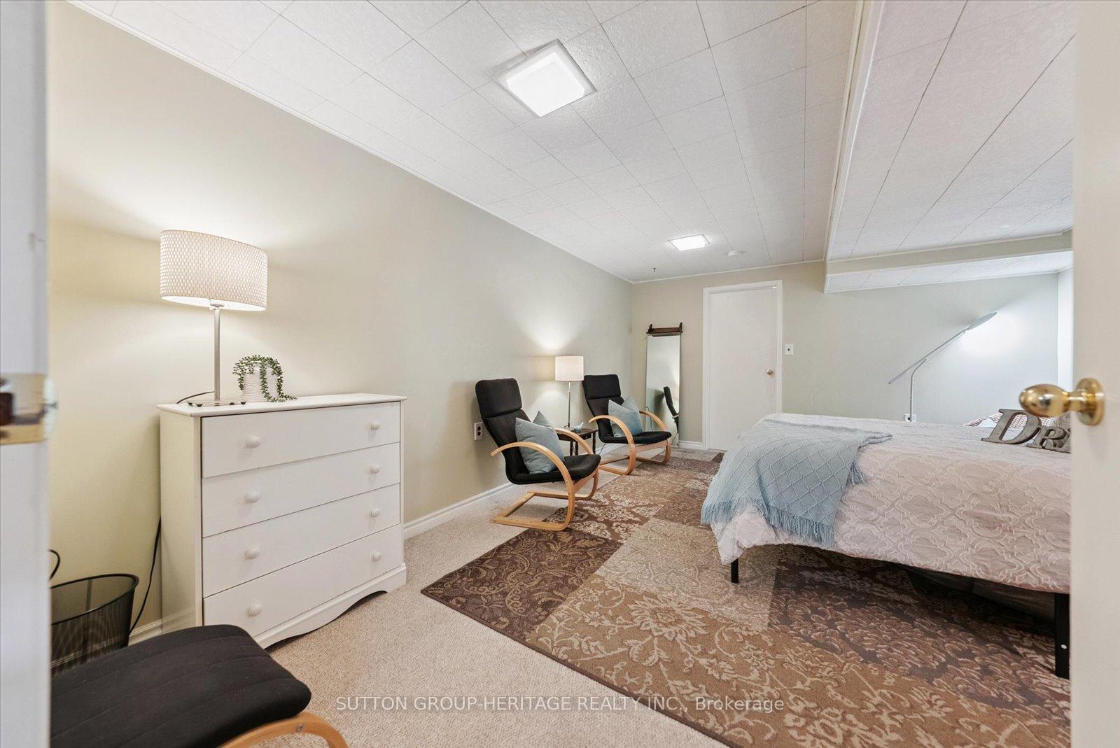 Photo 31 of 619 Towerhill Road, Peterborough, Northcrest Ward 5 — HOMEH