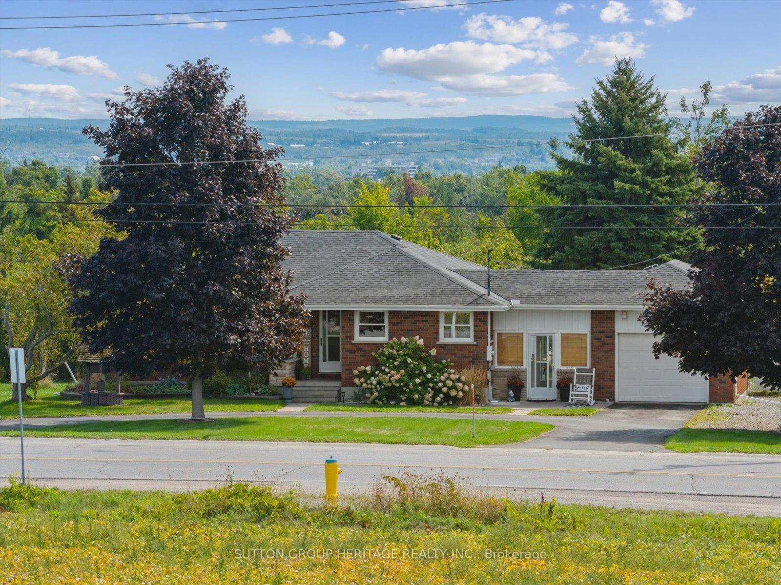 Photo 47 of 619 Towerhill Road, Peterborough, Northcrest Ward 5 — HOMEH