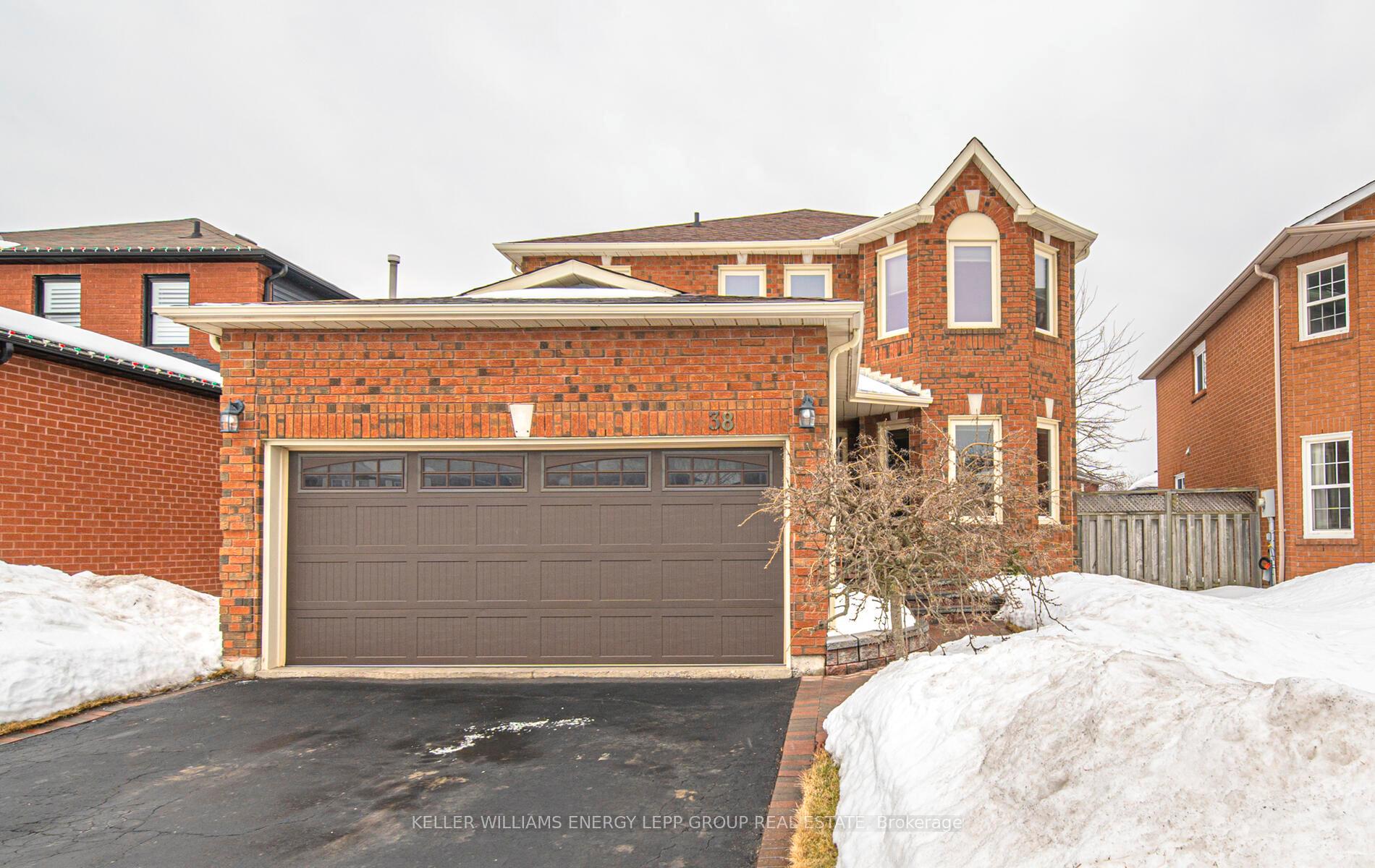 Photo 1 of 38 Fencerow Drive, Whitby, Rolling Acres — HOMEH