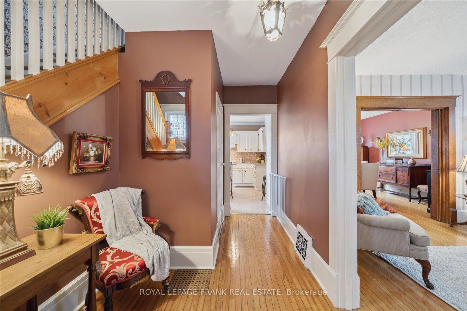Photo 8 of 290 Arthur Street, Oshawa, Central — HOMEH