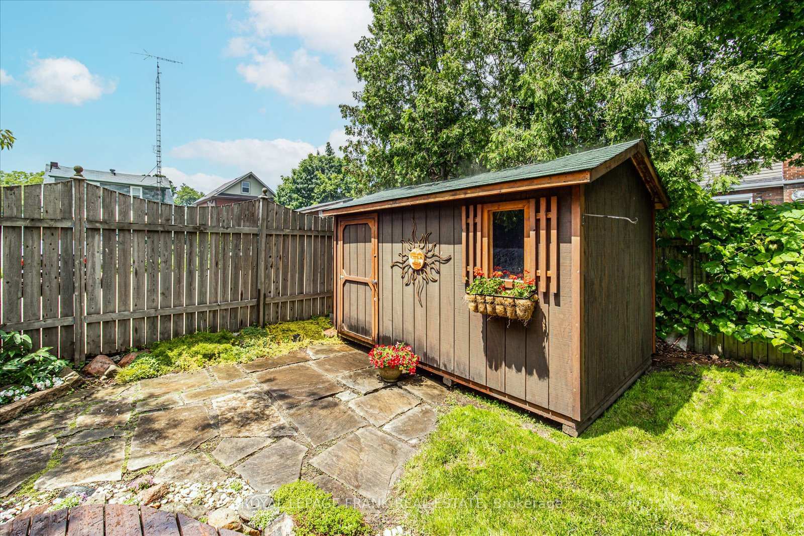 Photo 44 of 290 Arthur Street, Oshawa, Central — HOMEH
