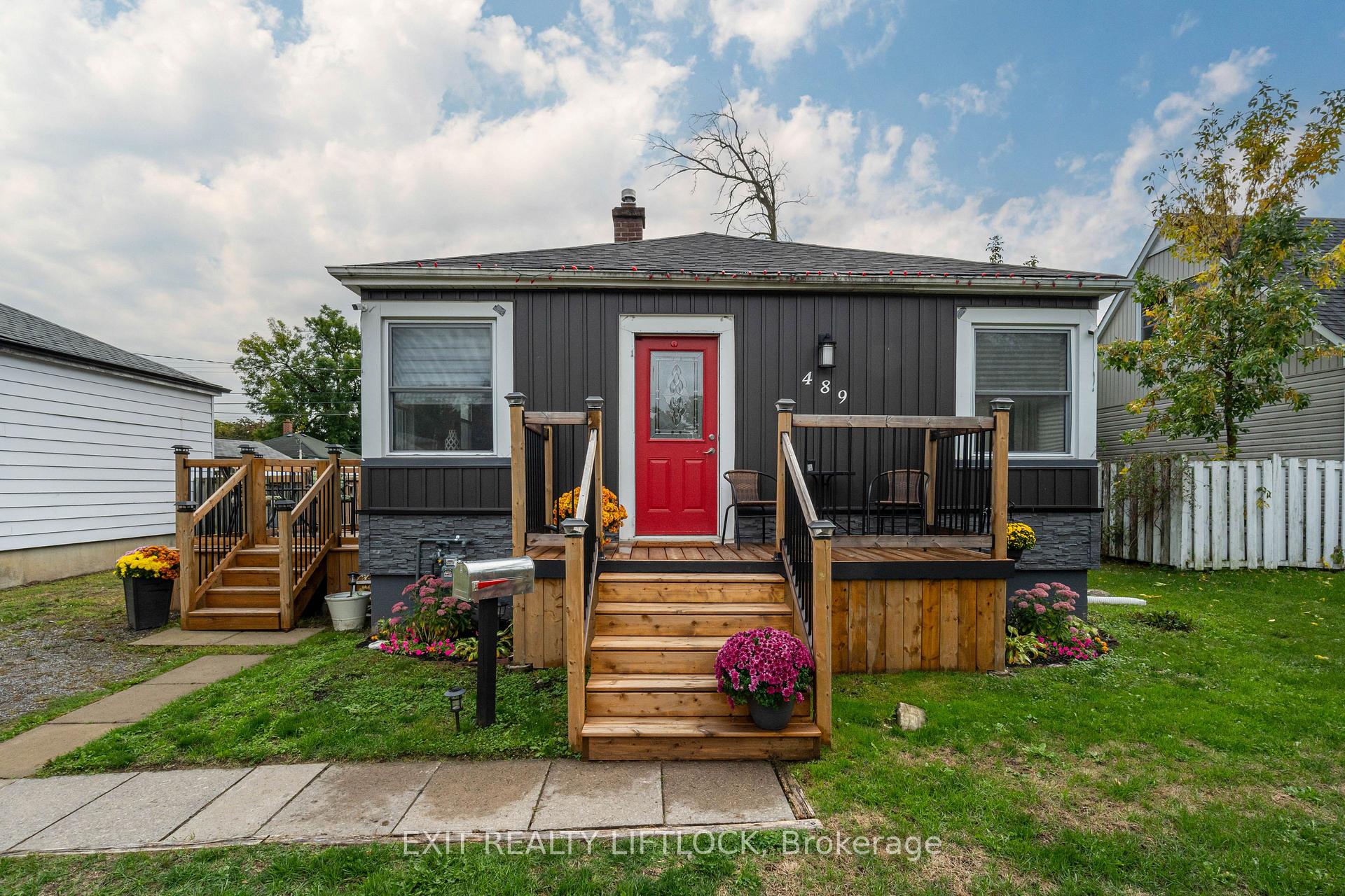 Photo 2 of 489 Hamilton Street, Peterborough, Otonabee Ward 1 — HOMEH