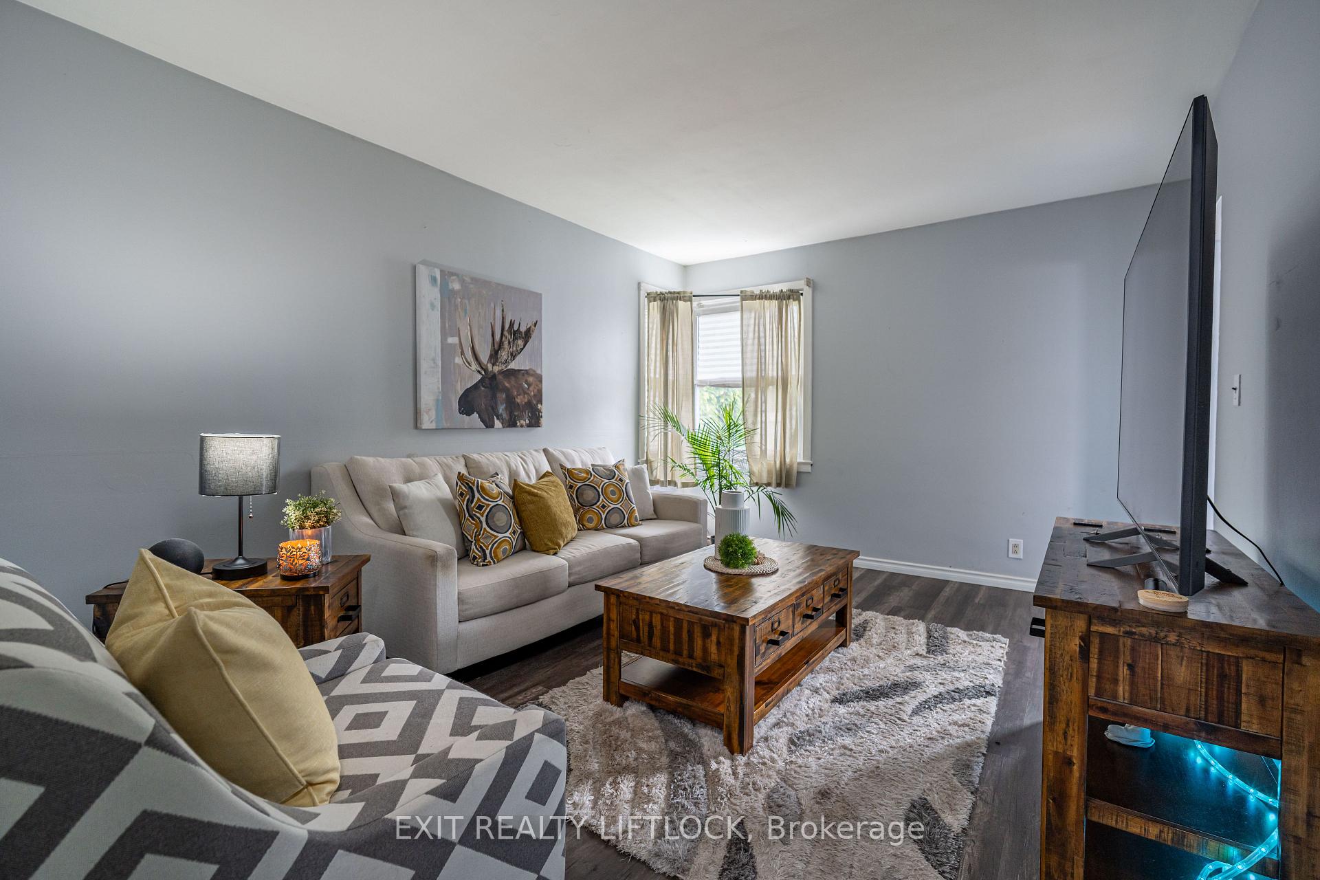 Photo 5 of 489 Hamilton Street, Peterborough, Otonabee Ward 1 — HOMEH