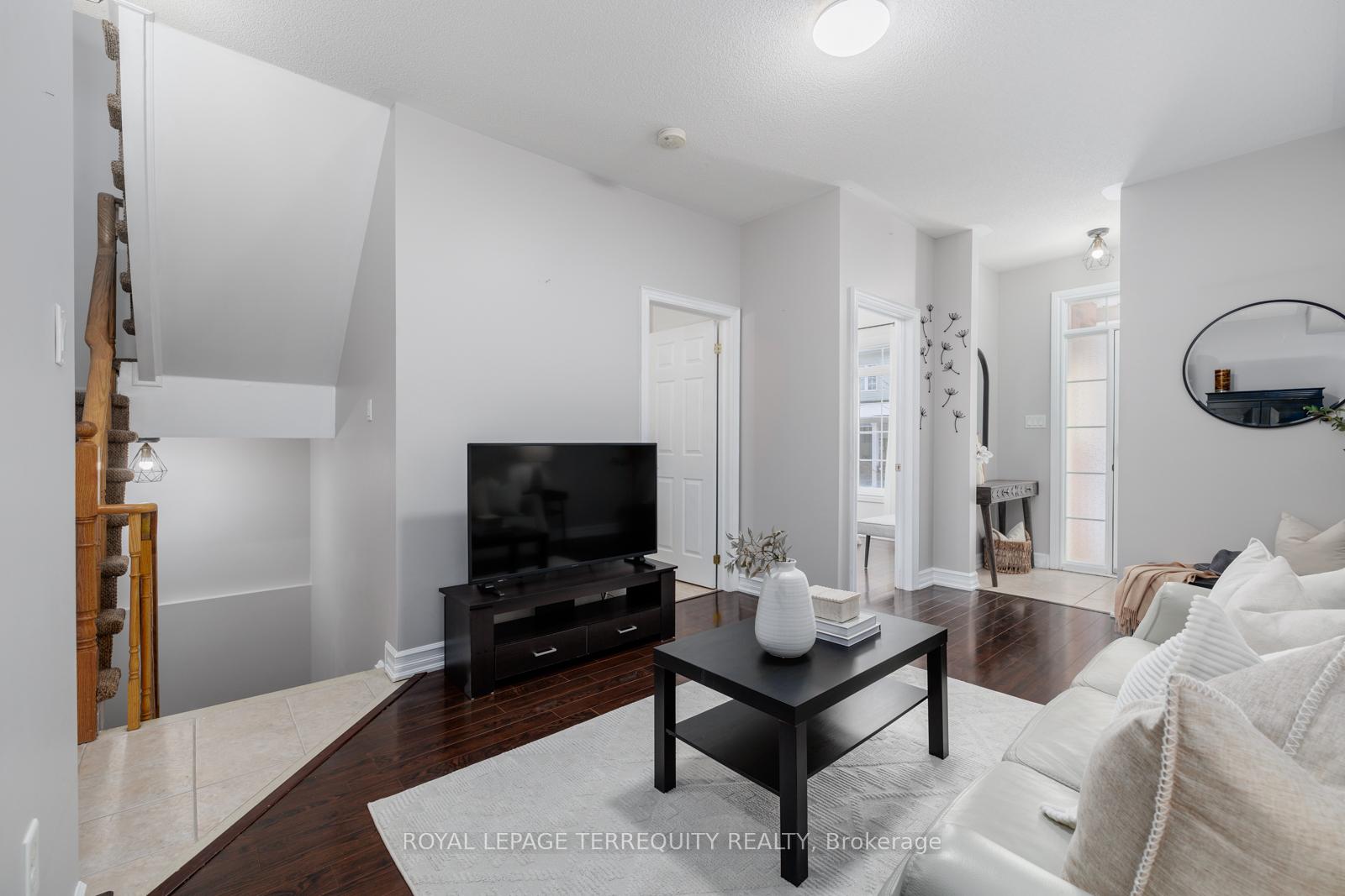 Photo 7 of 7 Wicker Park Way, Whitby, Pringle Creek — HOMEH
