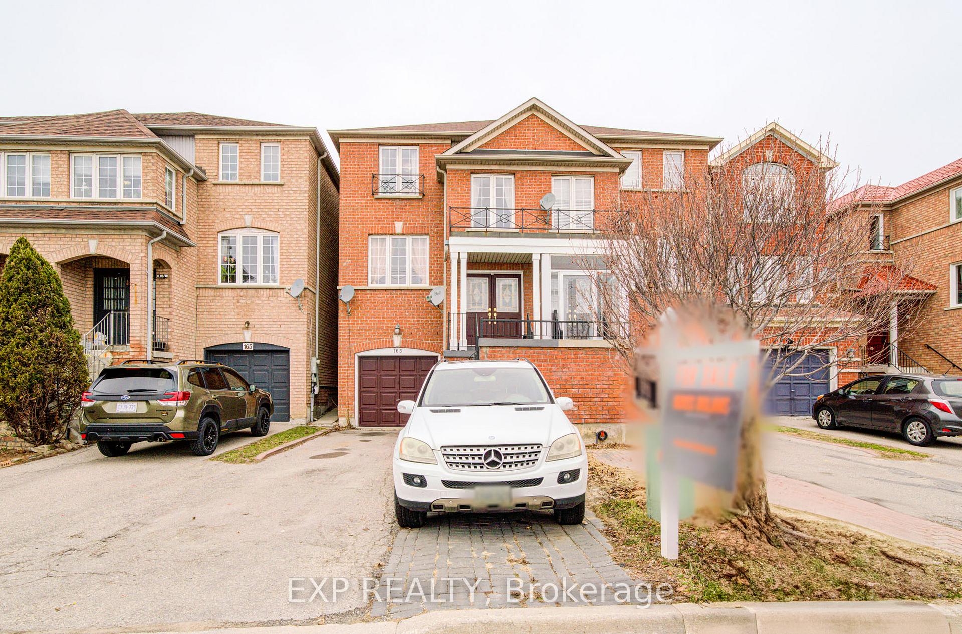 Front of 163 Sassafras Circle