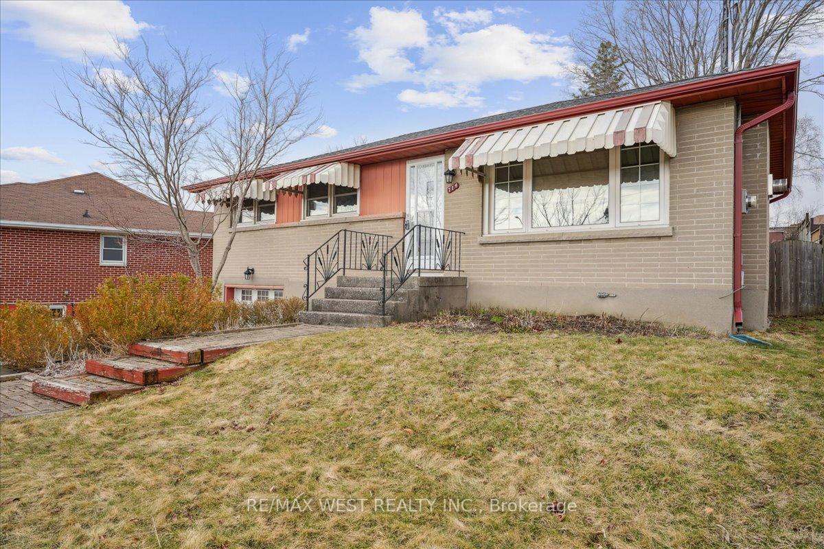 Front of 714 Tennyson Avenue